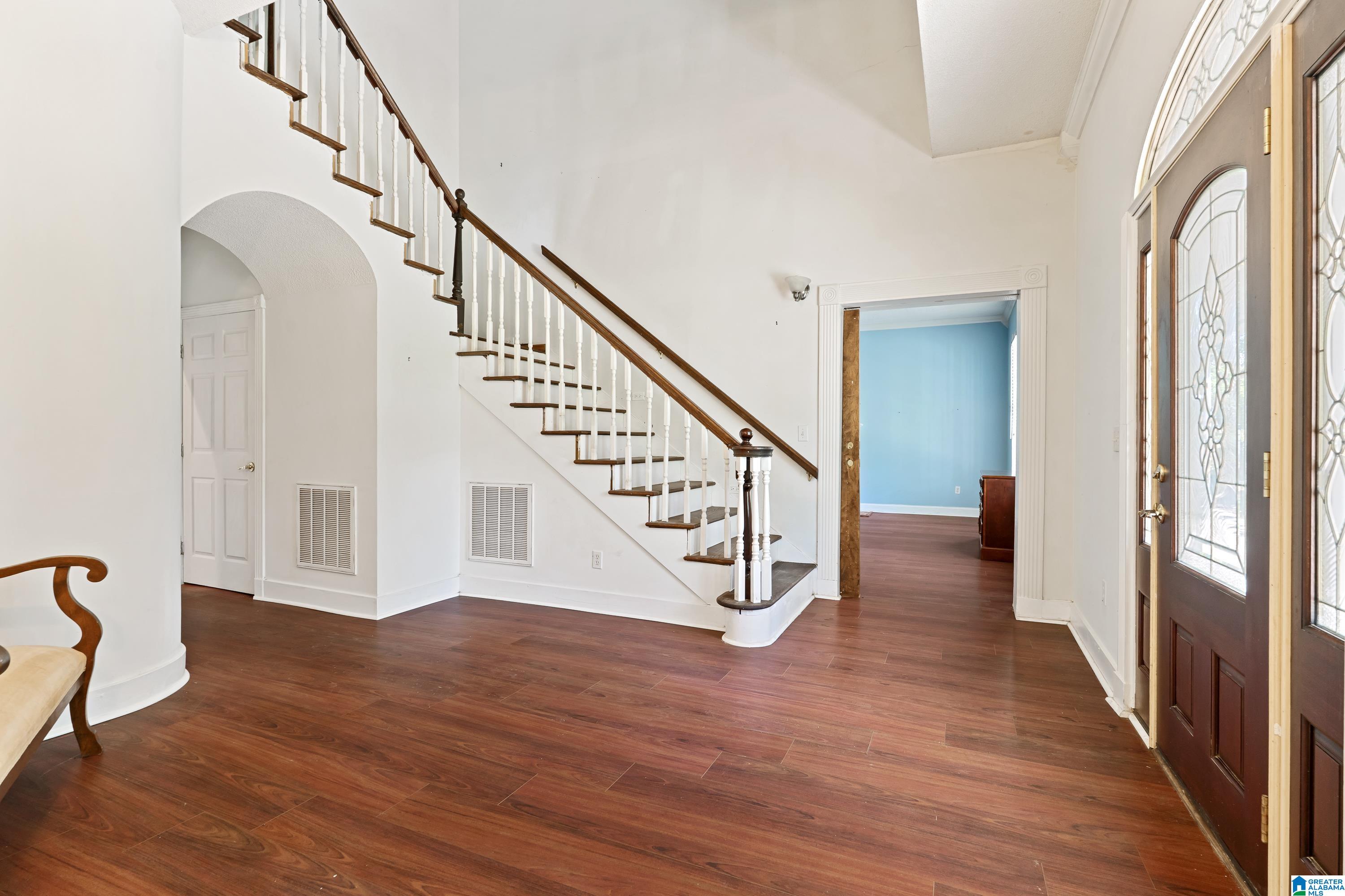 390 BROWN STREET - Photo 4