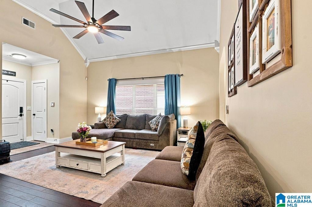 360 KINGSTON CIRCLE