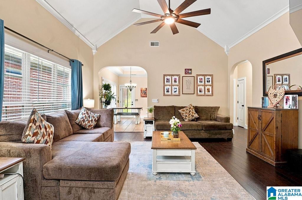 360 KINGSTON CIRCLE
