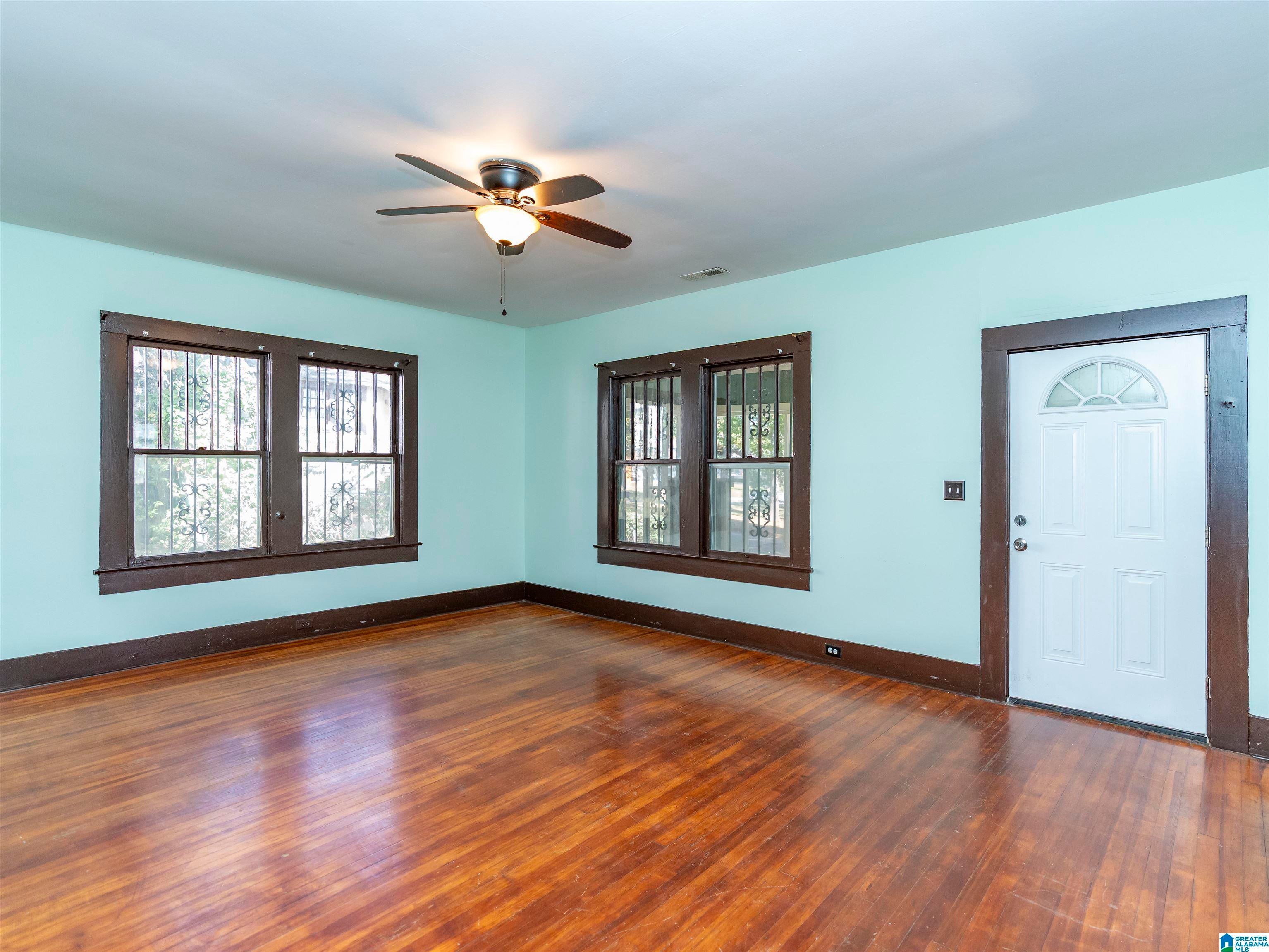3724 28TH STREET N