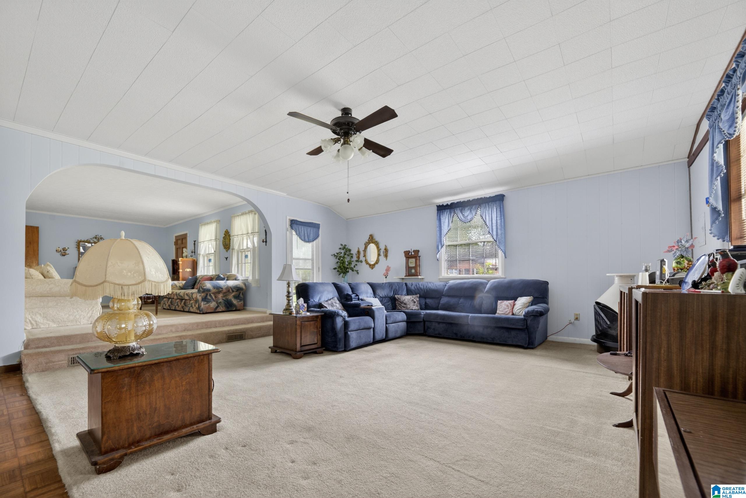 3908 FRANKLIN DRIVE