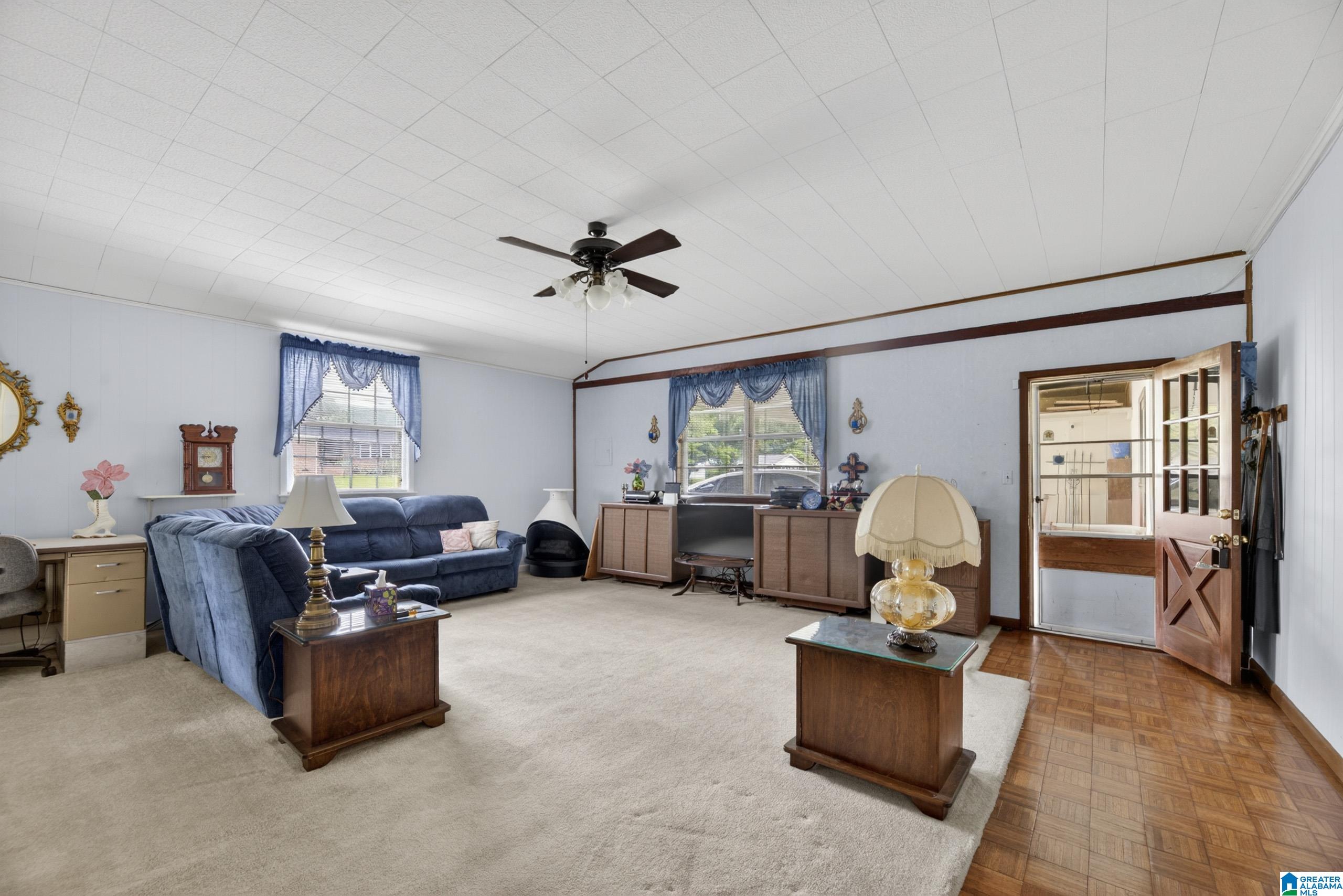 3908 FRANKLIN DRIVE