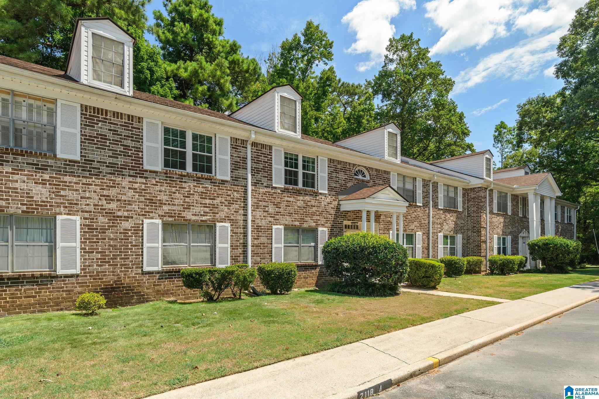 2118 MONTREAT LANE B