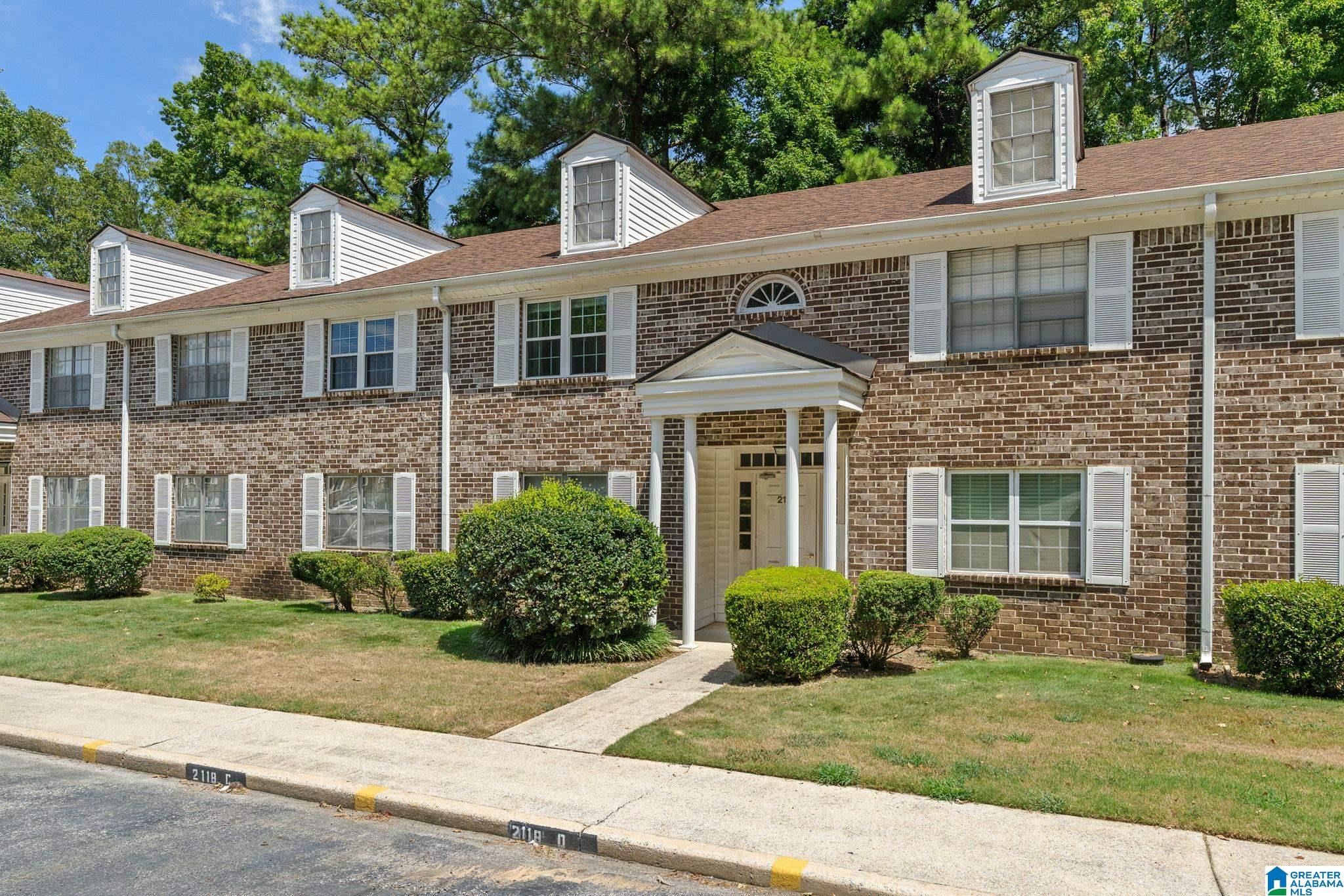 2118 MONTREAT LANE B