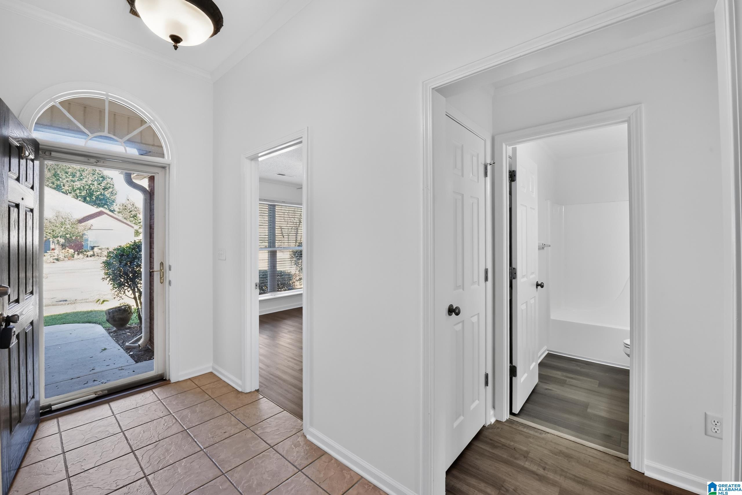 2113 LENOX DRIVE
