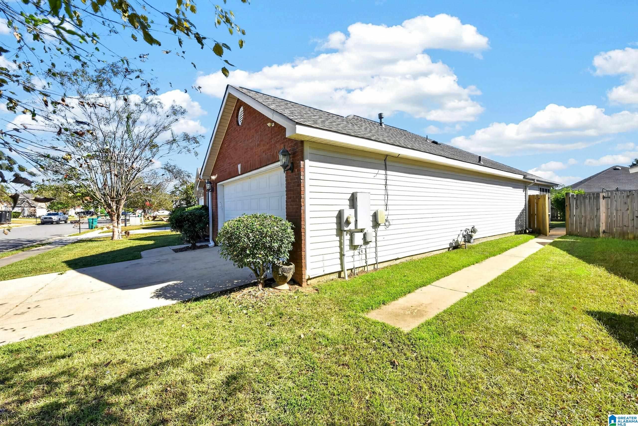 2113 LENOX DRIVE