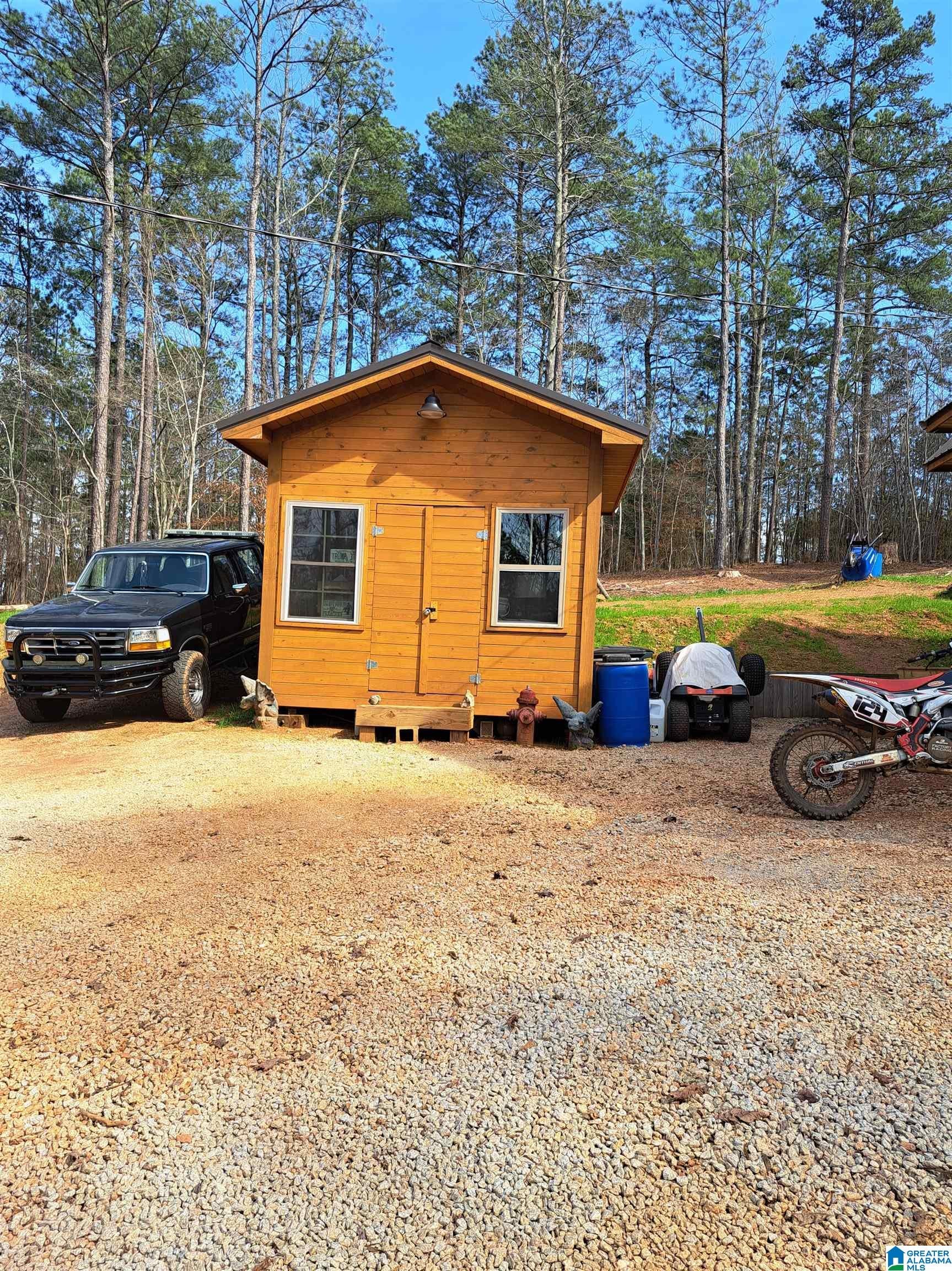 210 FOSTER COVE DRIVE