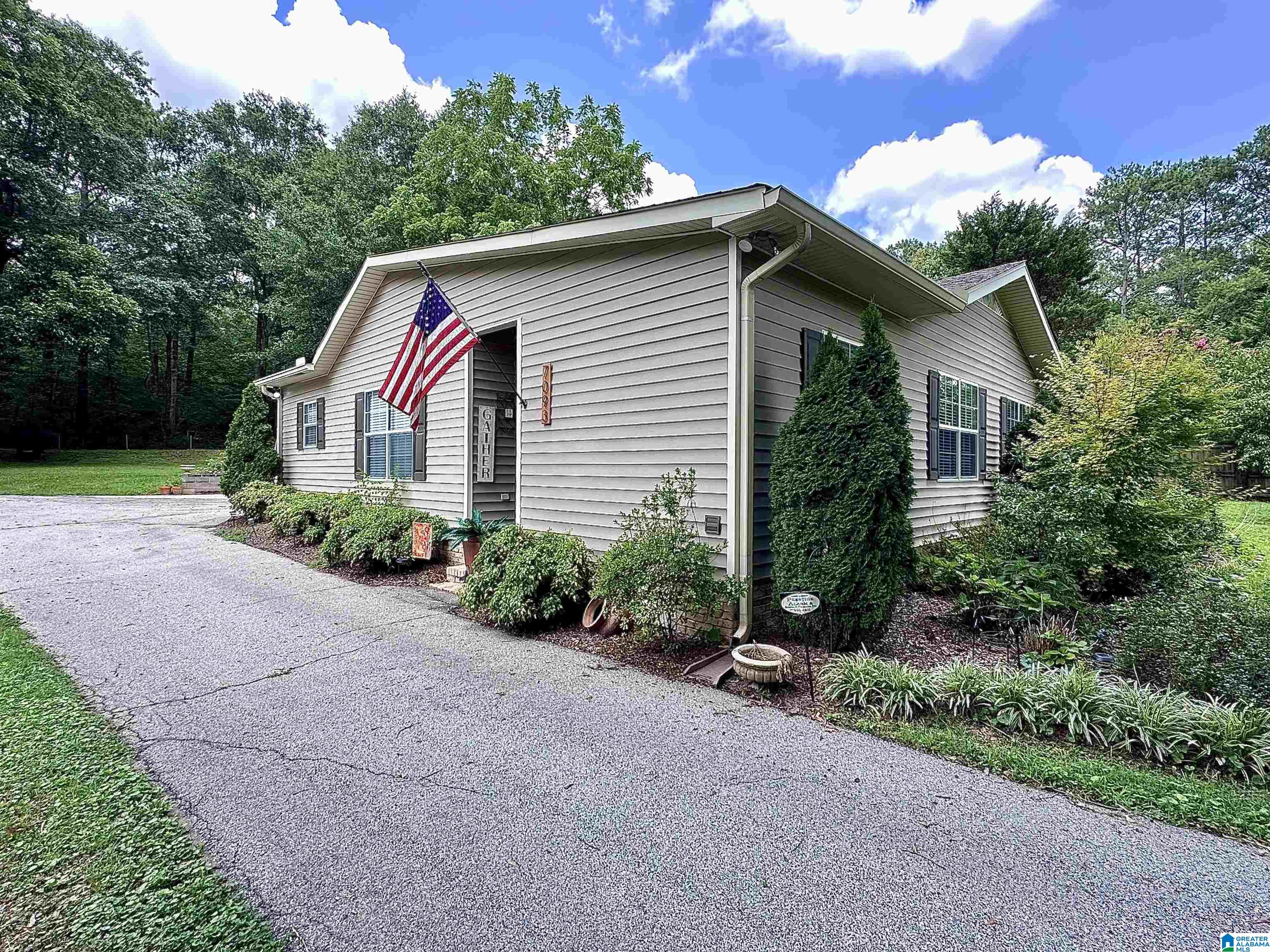 Photo 1 of 19 — 7093 US HIGHWAY 11, SPRINGVILLE, AL 35146