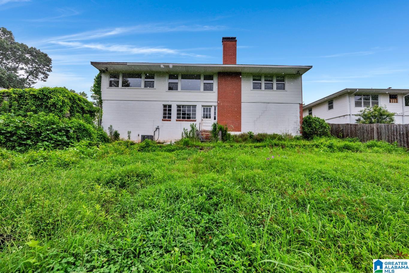 14 WINDSOR DRIVE