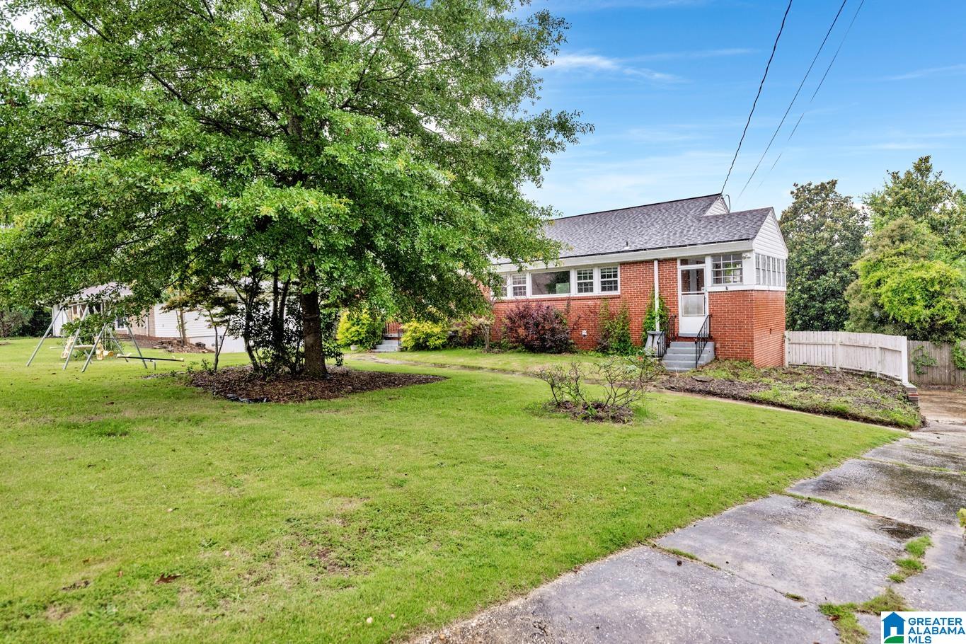 14 WINDSOR DRIVE