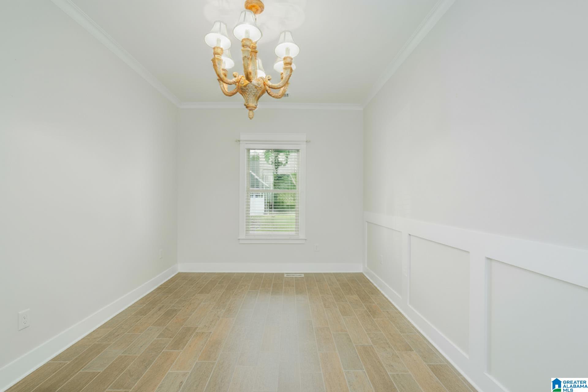 1355 WOODRIDGE PLACE