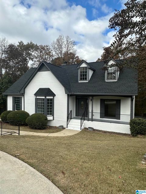 652 E OAK DRIVE TRUSSVILLE AL 35173