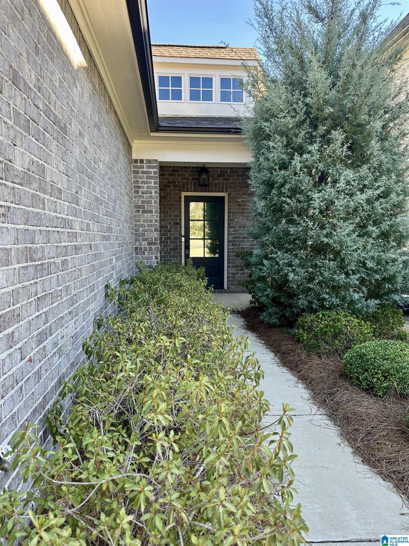 2090 SPRINGFIELD DRIVE