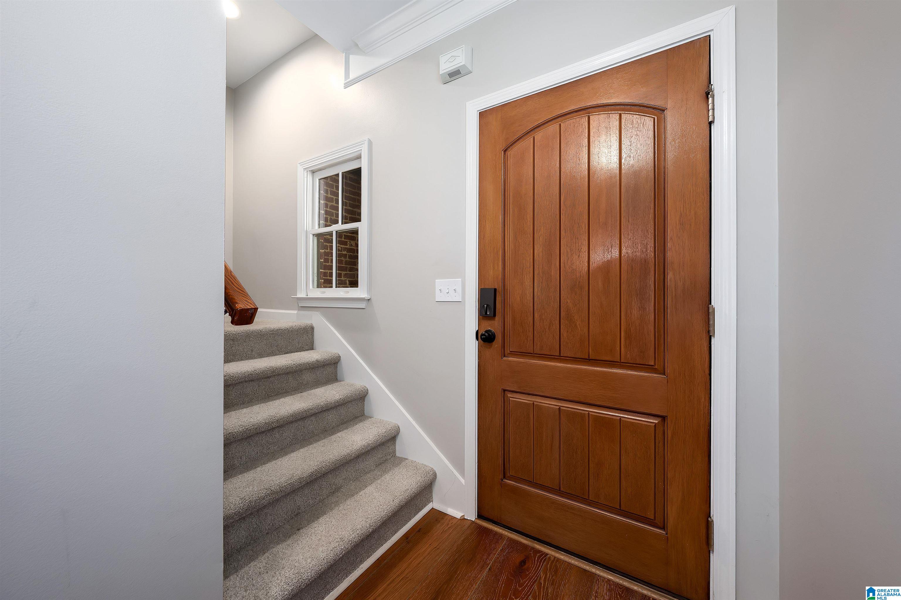 1029 INVERNESS COVE WAY