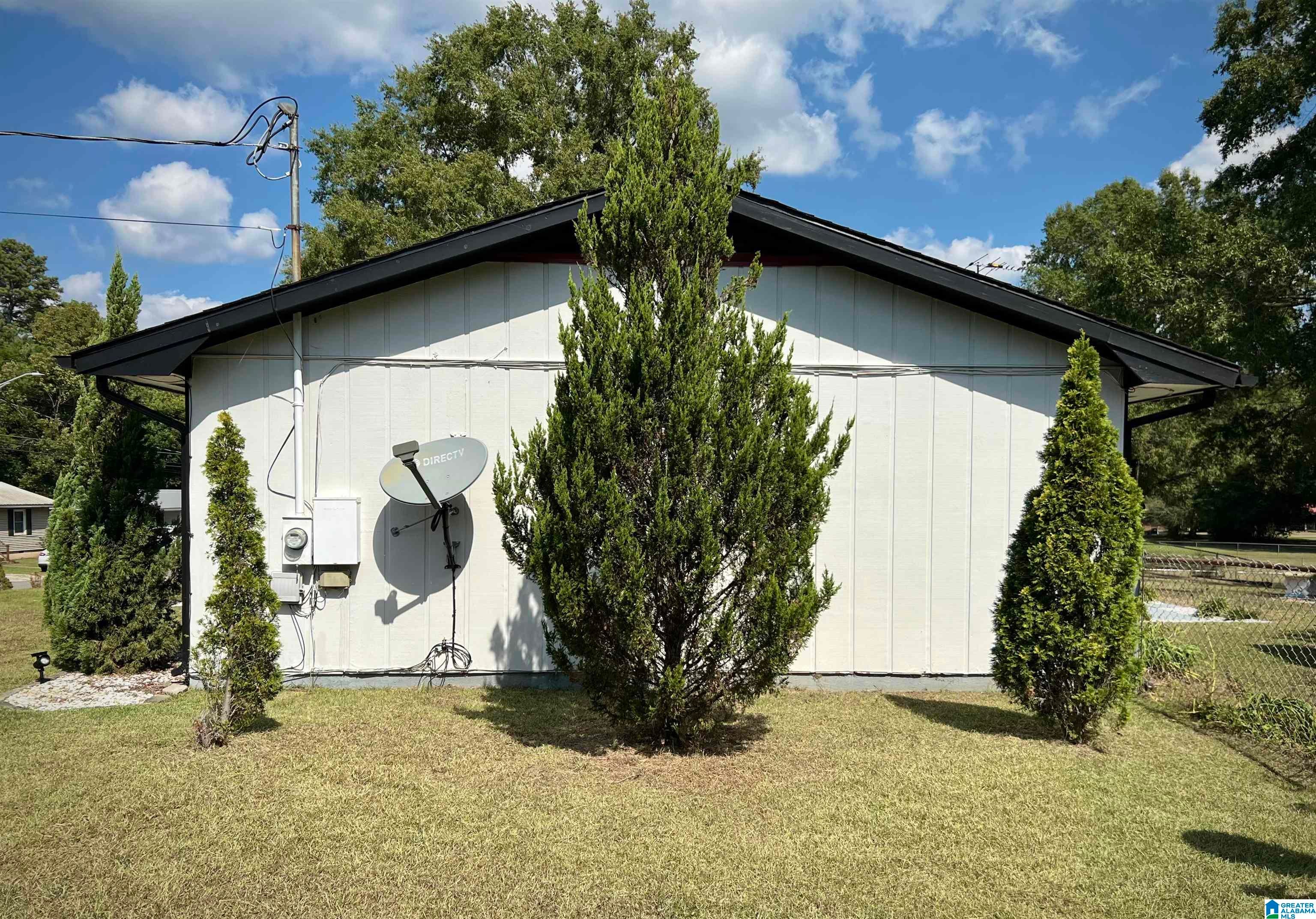 914 MITCHELL DRIVE