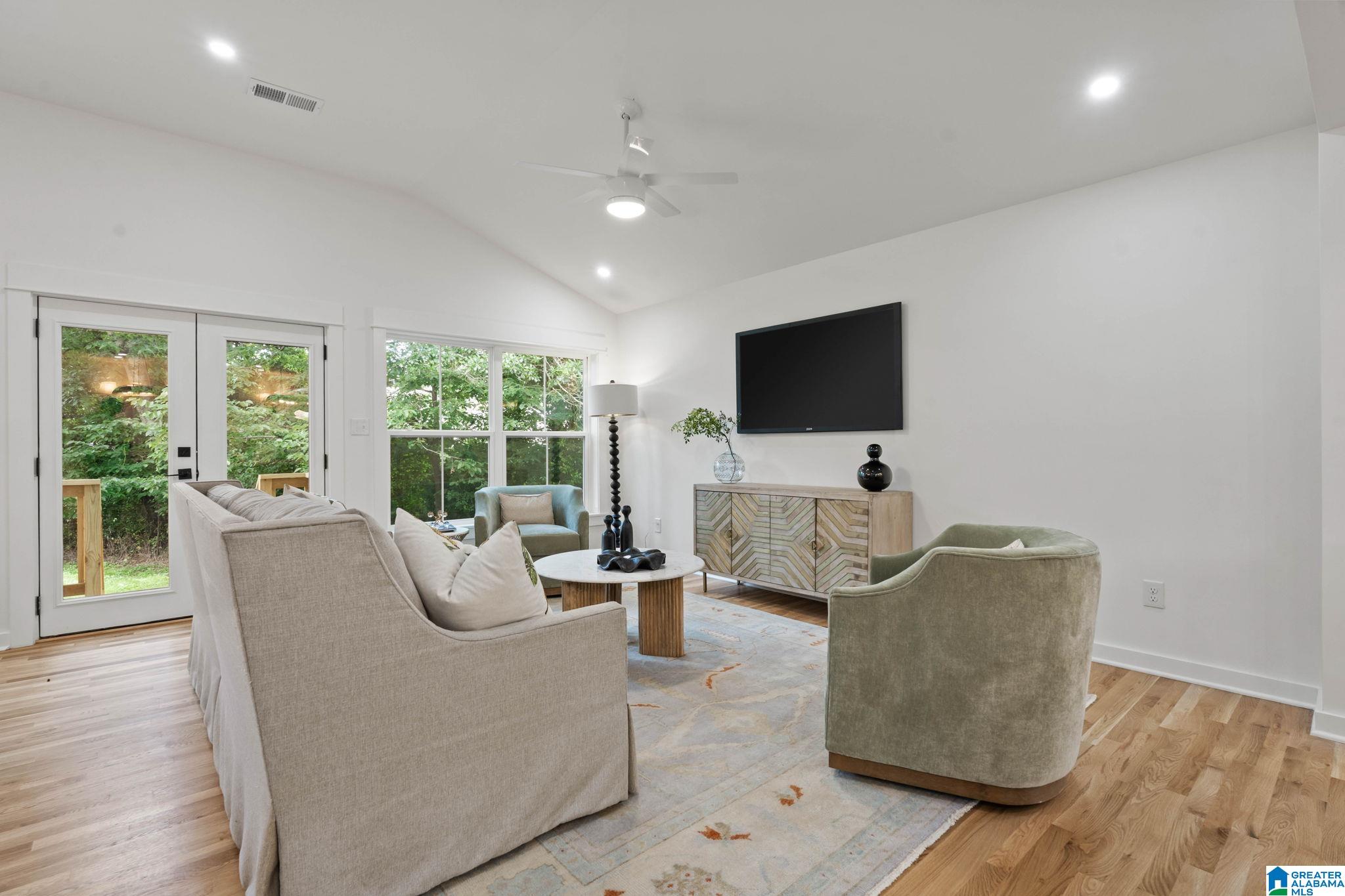 101 RIDGEMOOR DRIVE