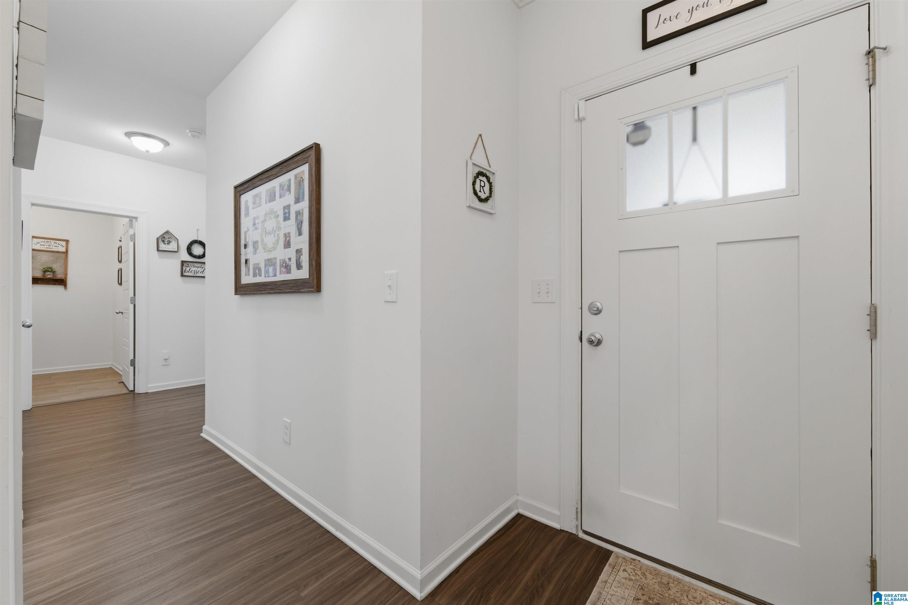 213 CREEKSIDE COURT