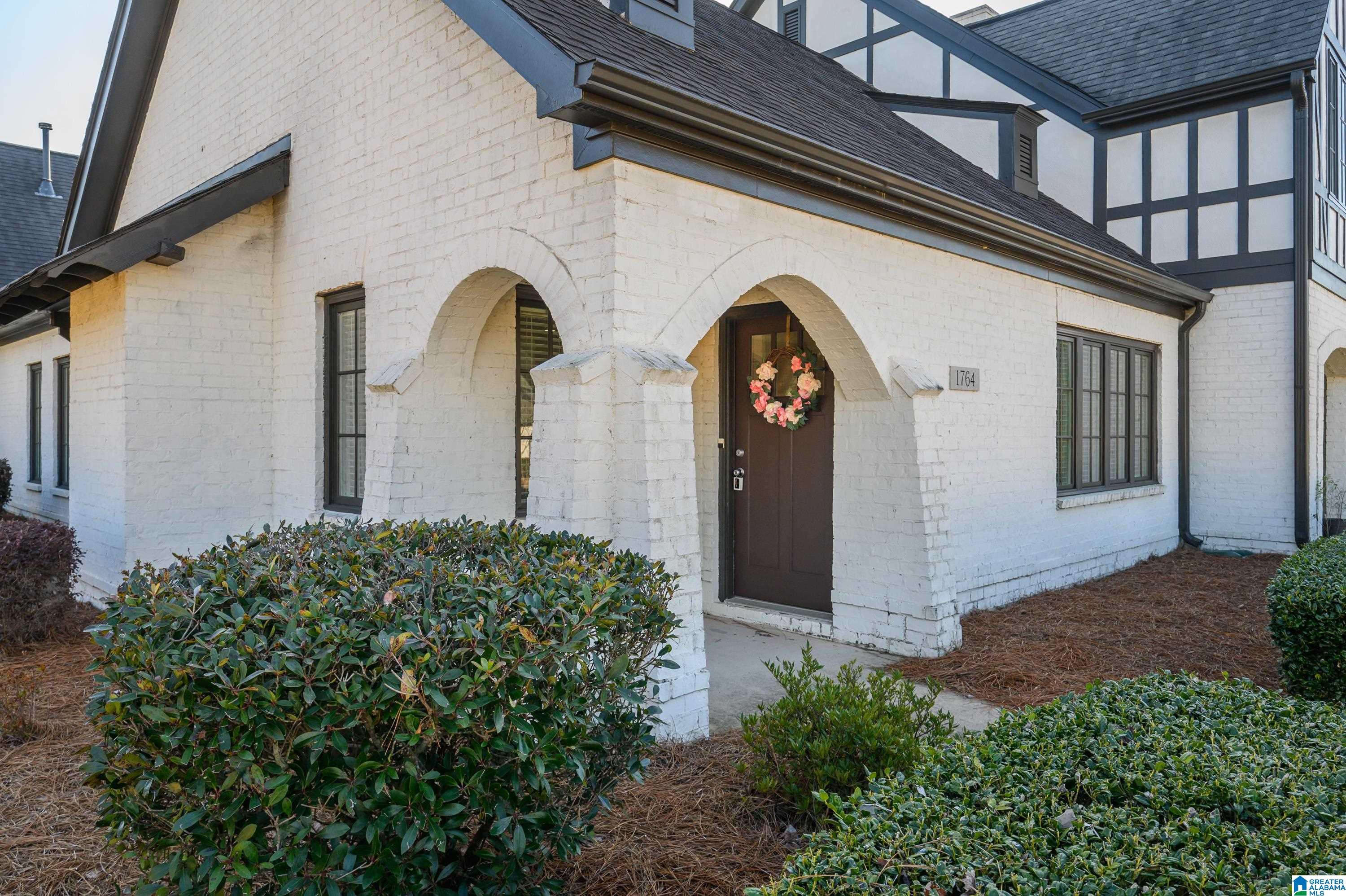 1764 PORTOBELLO ROAD