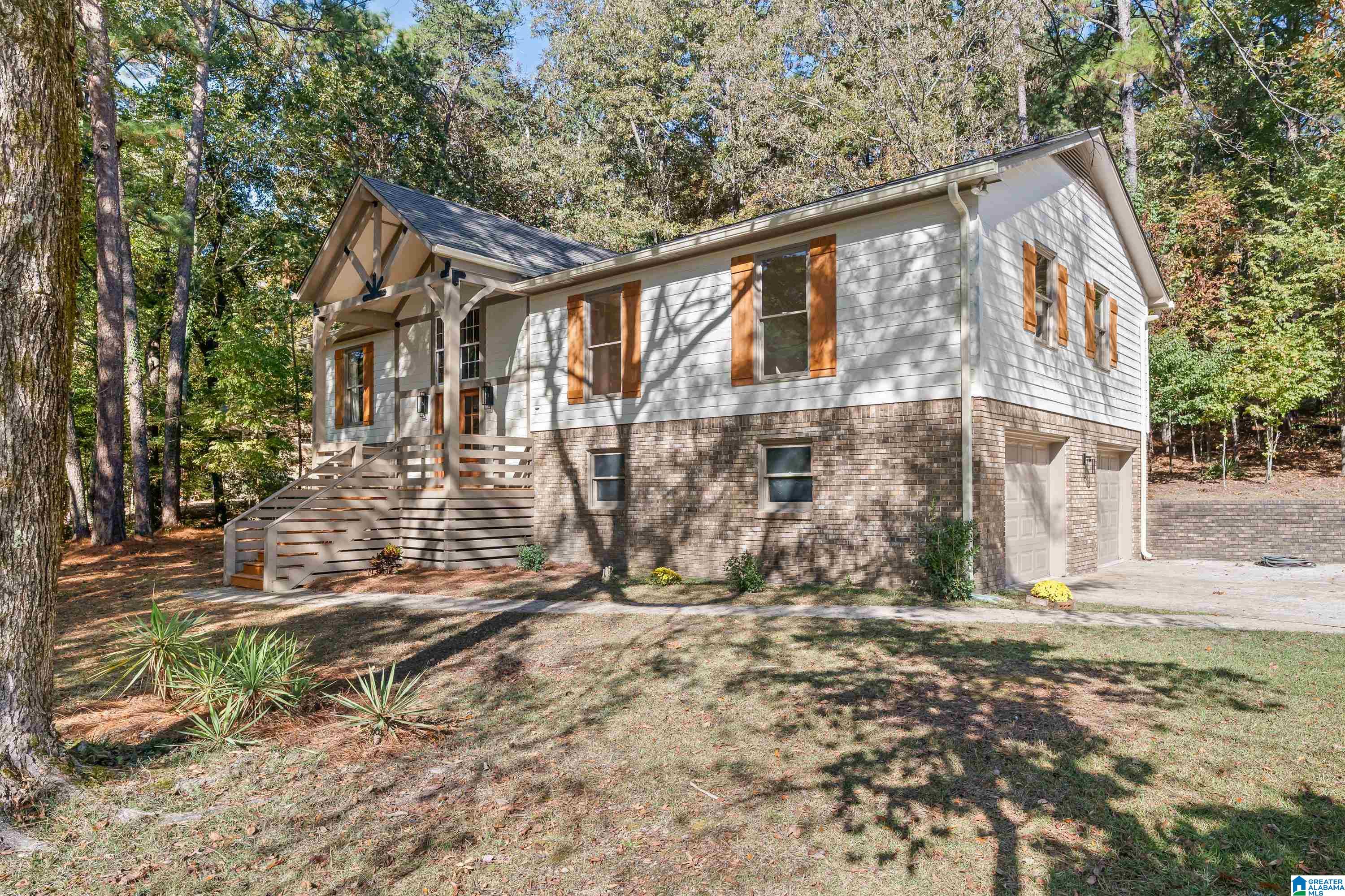 5082 SHELBY DRIVE