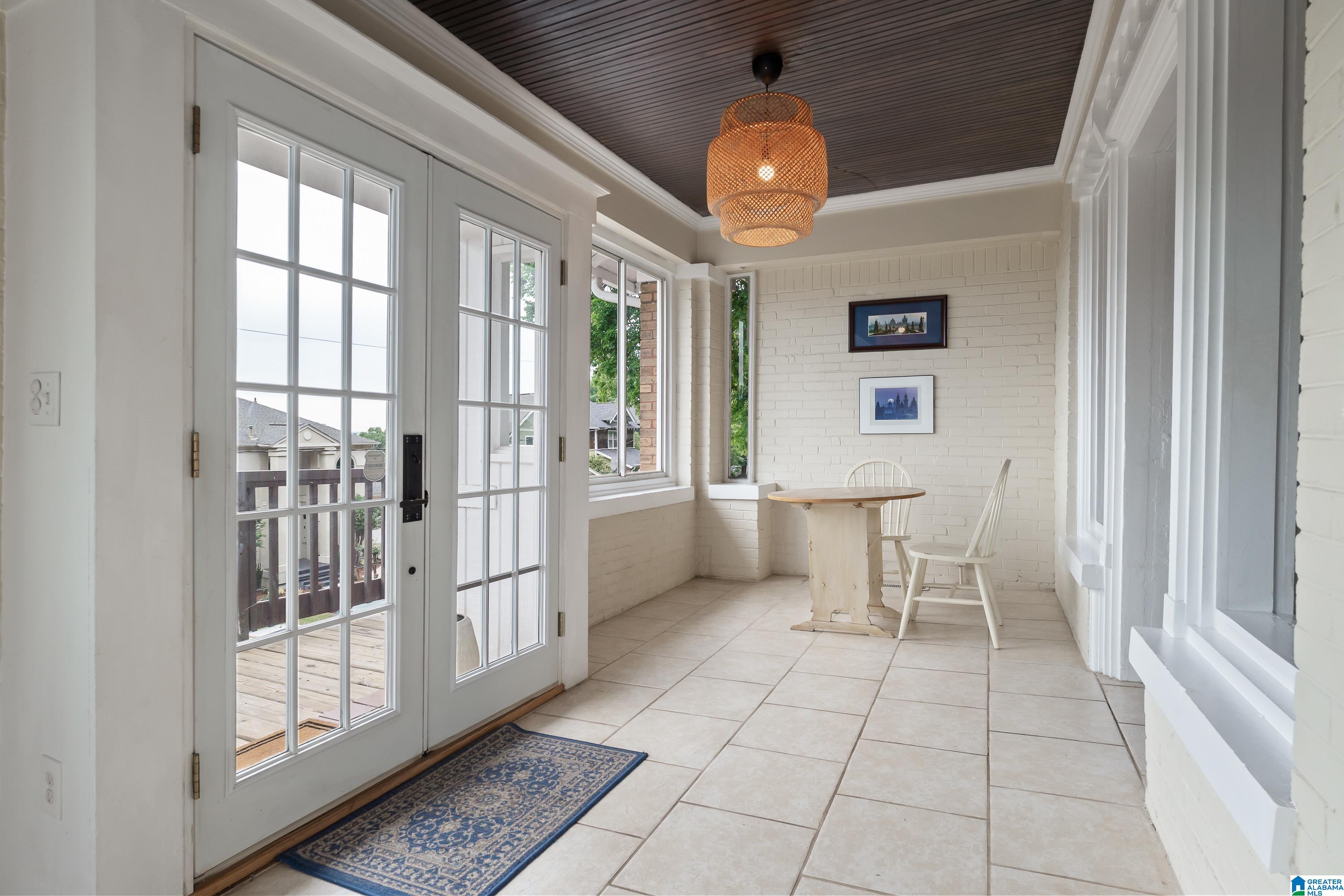 1705 16TH AVENUE S