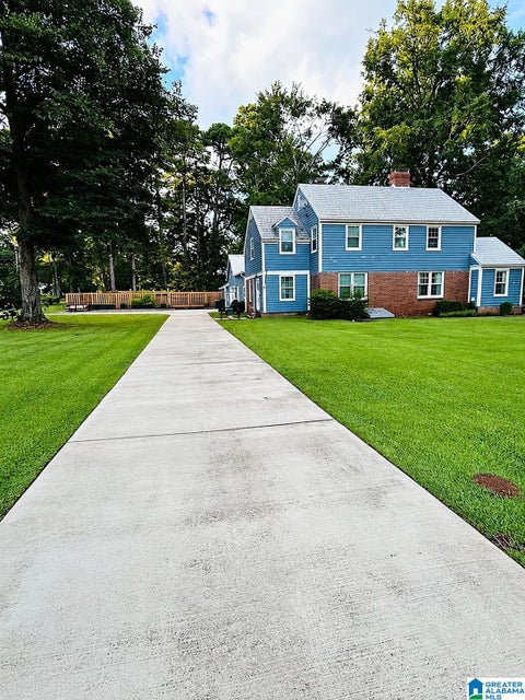 Photo of 124 North Mall, TRUSSVILLE, AL 35173 (MLS # 21463904)