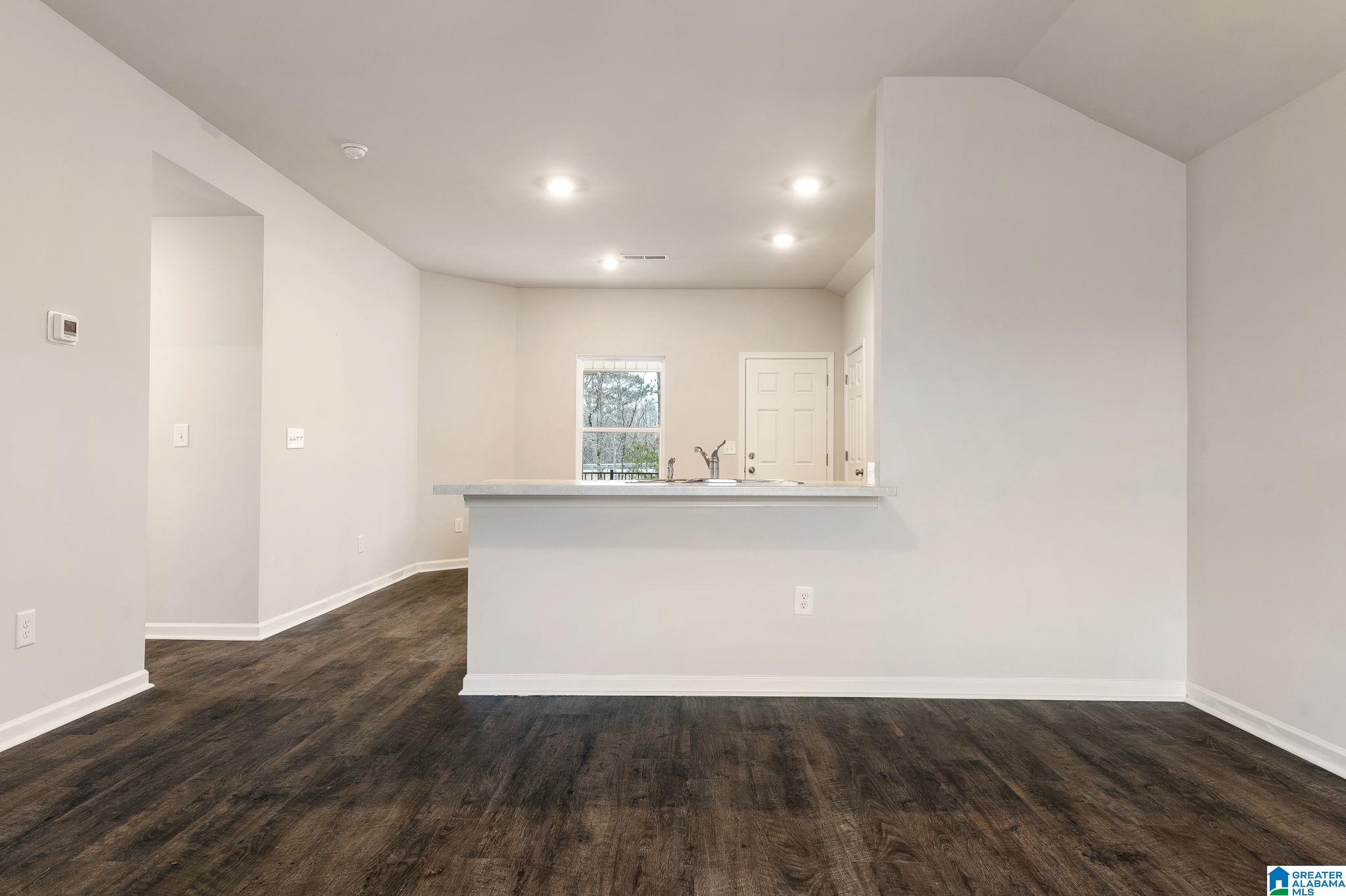 9050 BROOKHAVEN LANE
