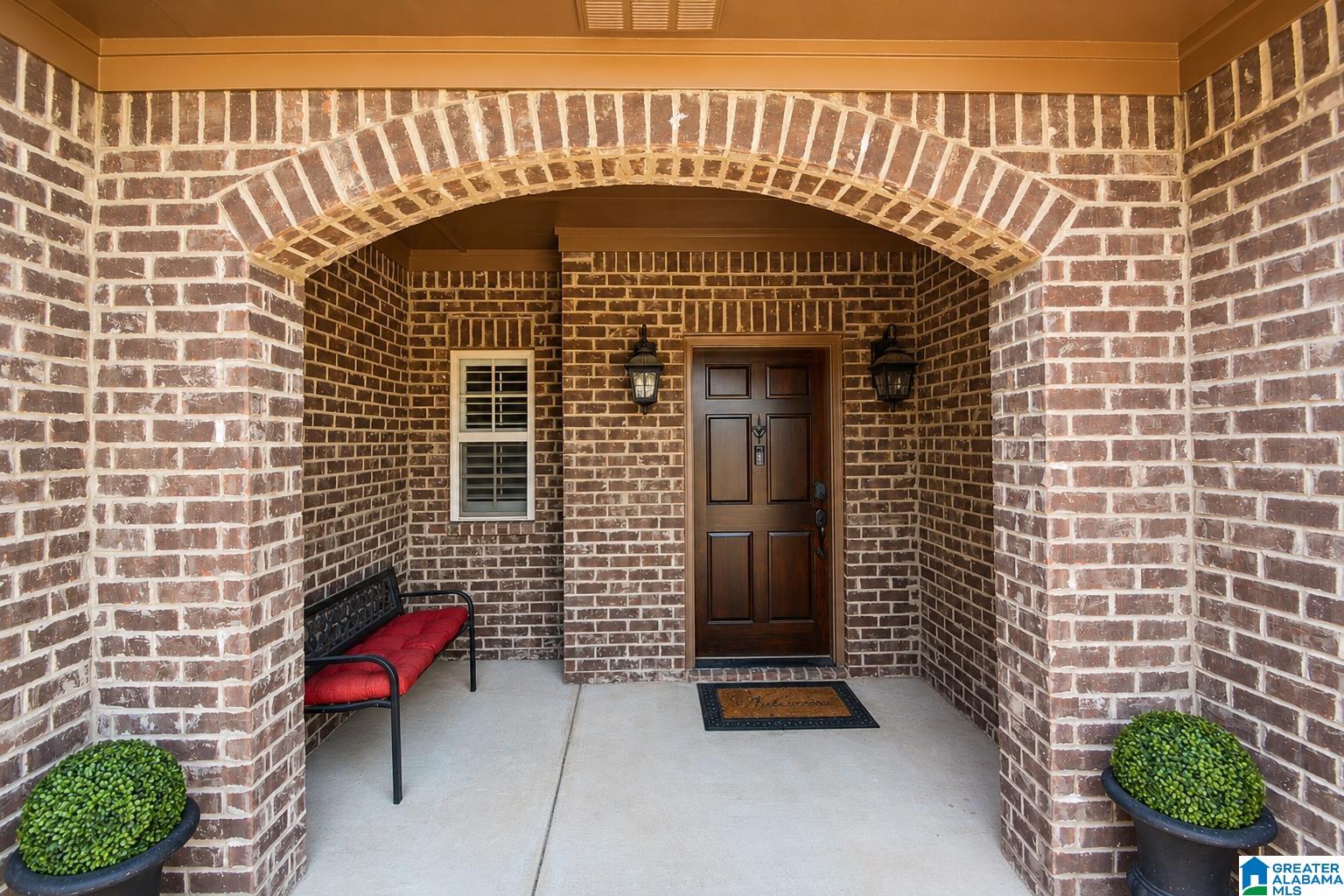 374 STRATHAVEN DRIVE