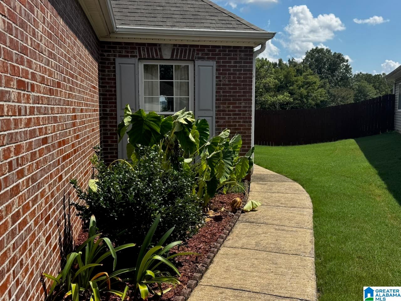 110 HIGH RIDGE TRACE