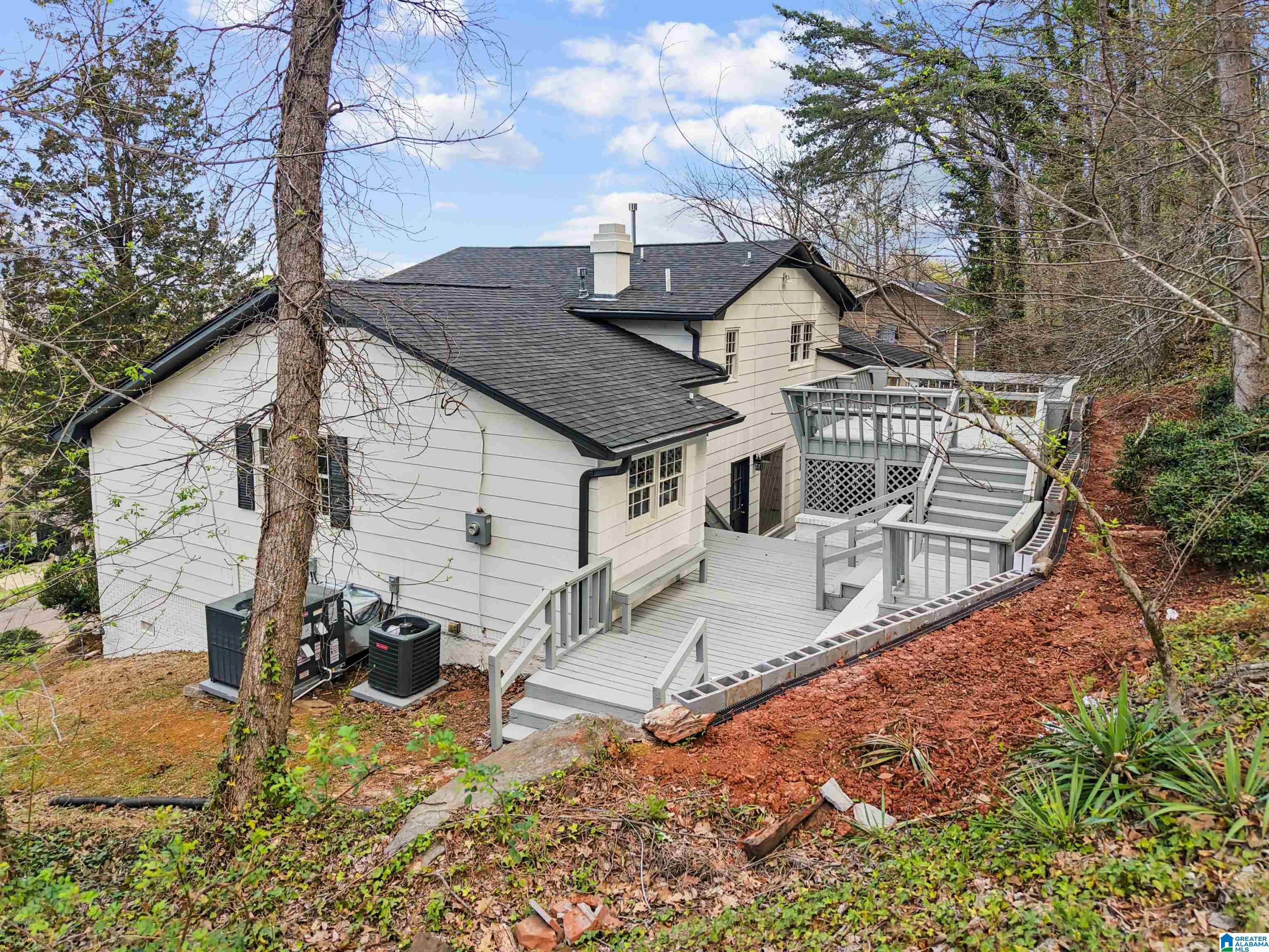 8821 VALLEY HILL DRIVE