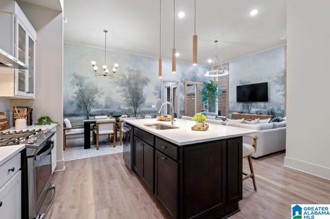 4593 LYNTON DRIVE HOOVER AL 35244