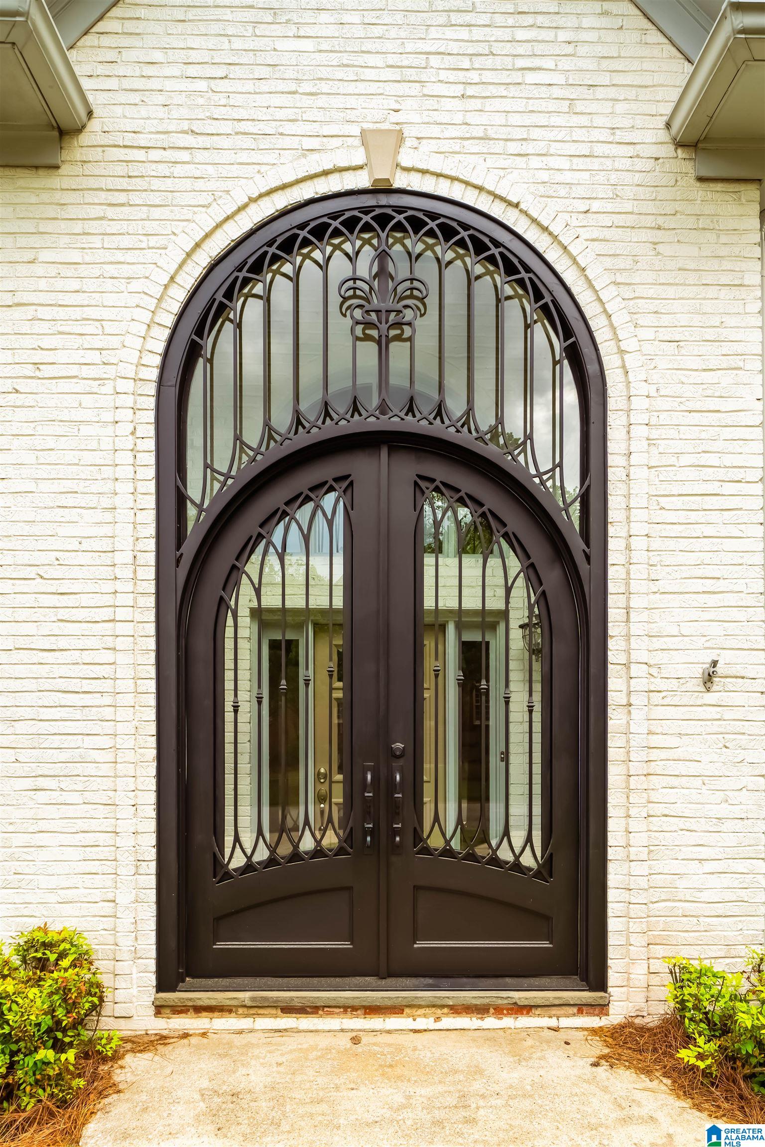 2551 IVY GLENN DRIVE