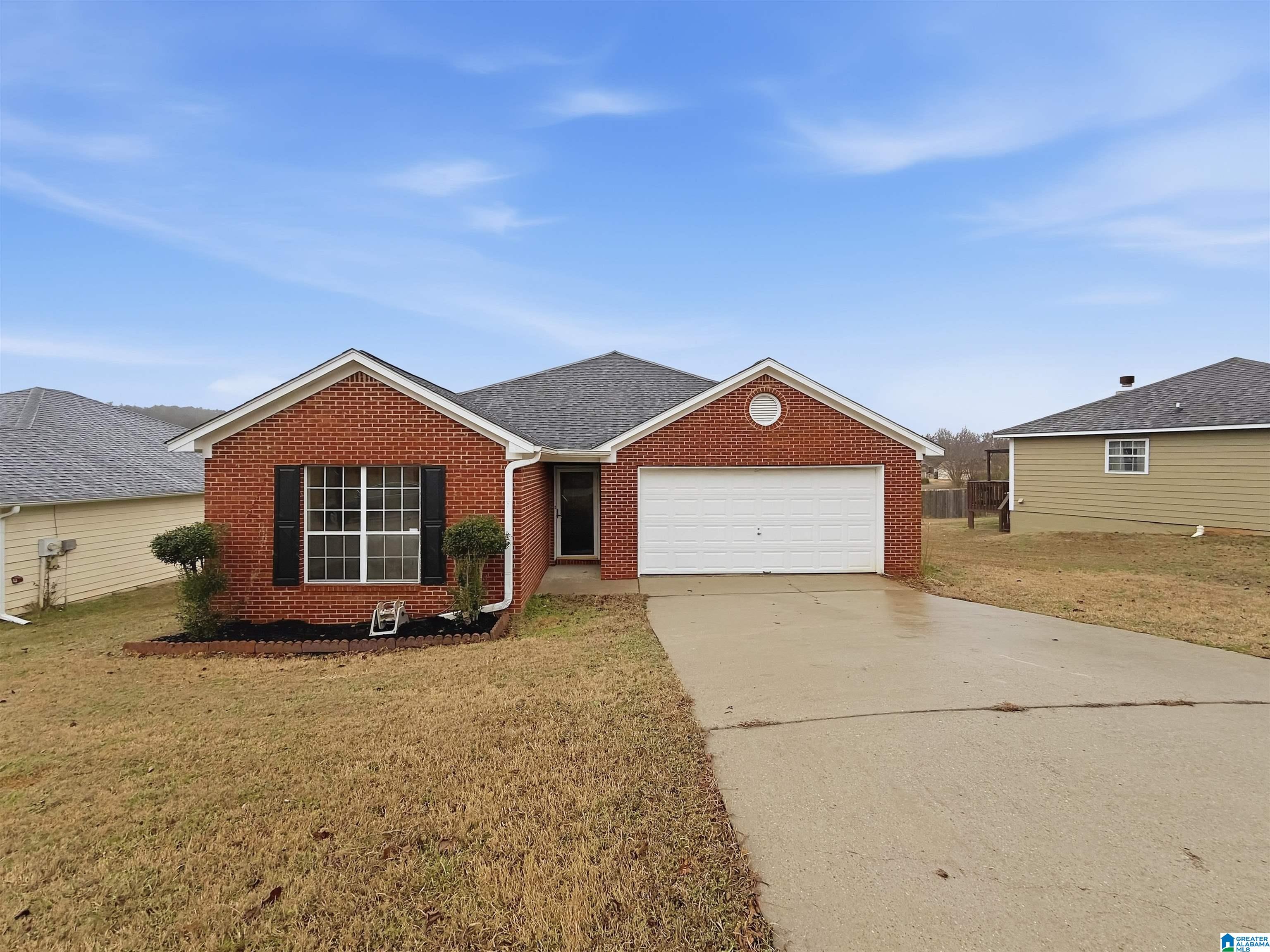 6712 LAKES EDGE LANE