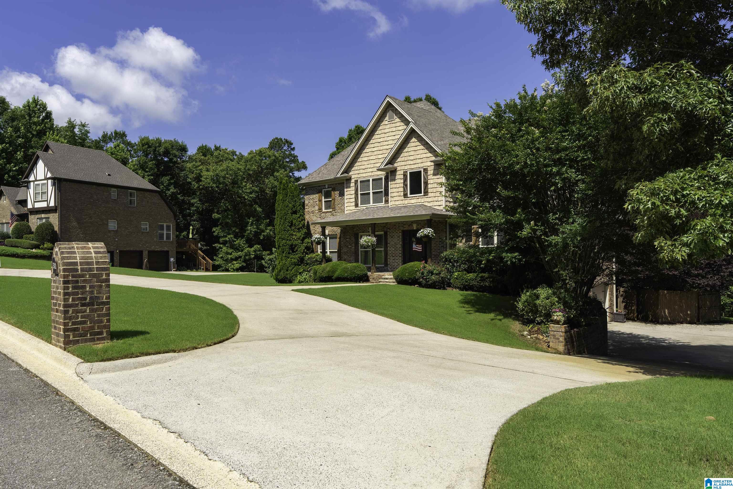 542 CODY CIRCLE - Photo 2