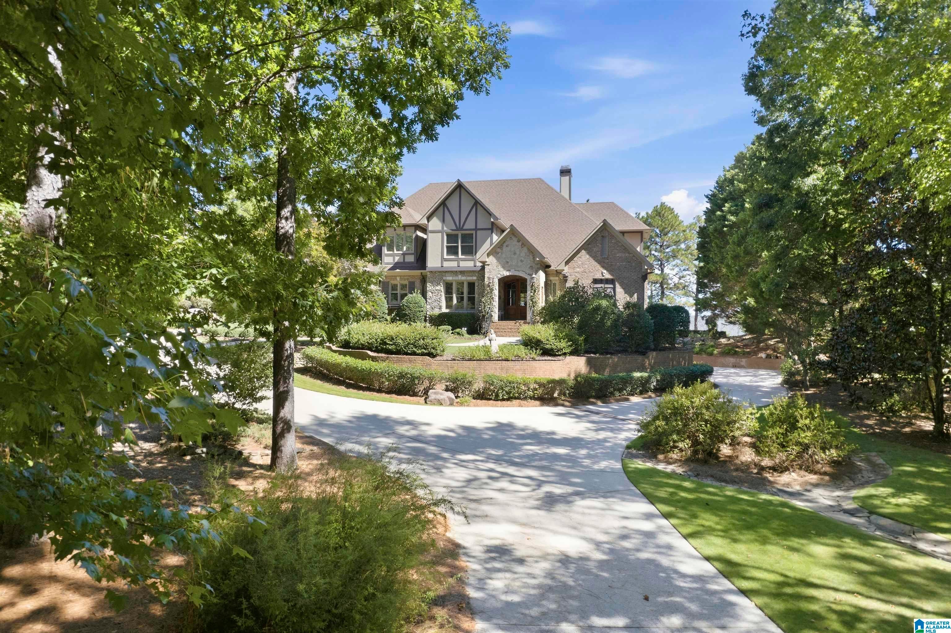 192 HIGHLAND VIEW DRIVE