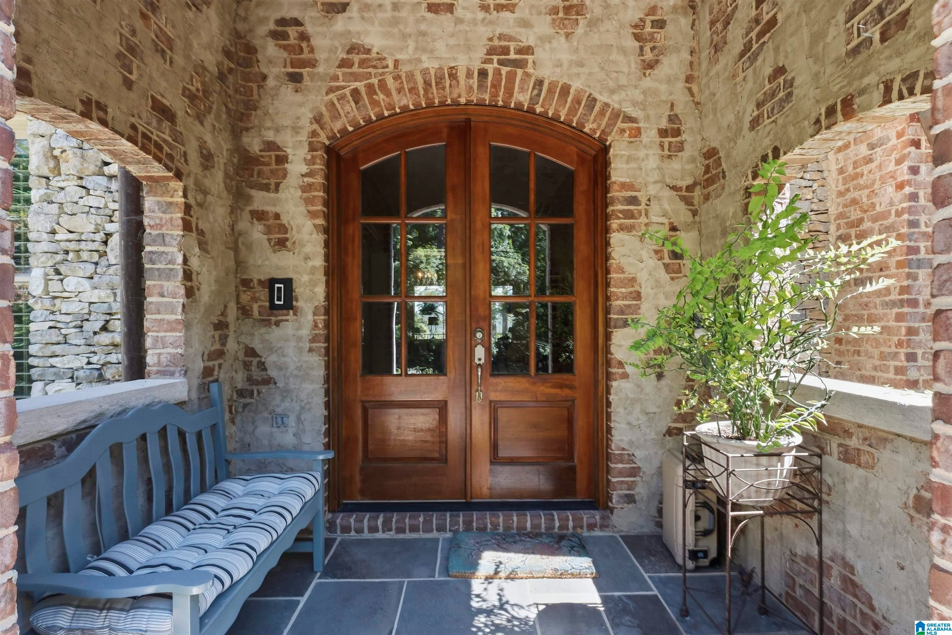 192 HIGHLAND VIEW DRIVE