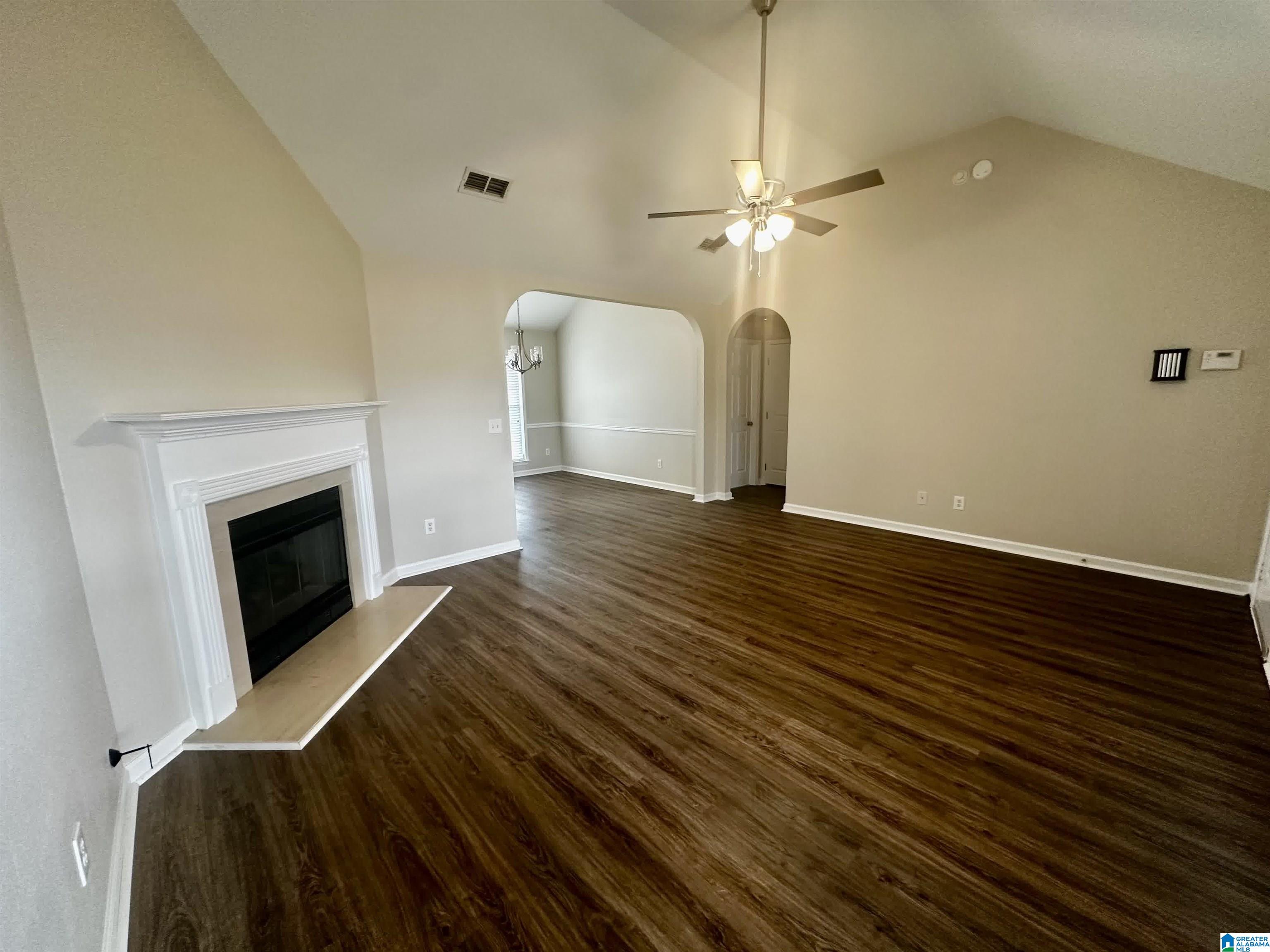 122 HORSESHOE CIRCLE