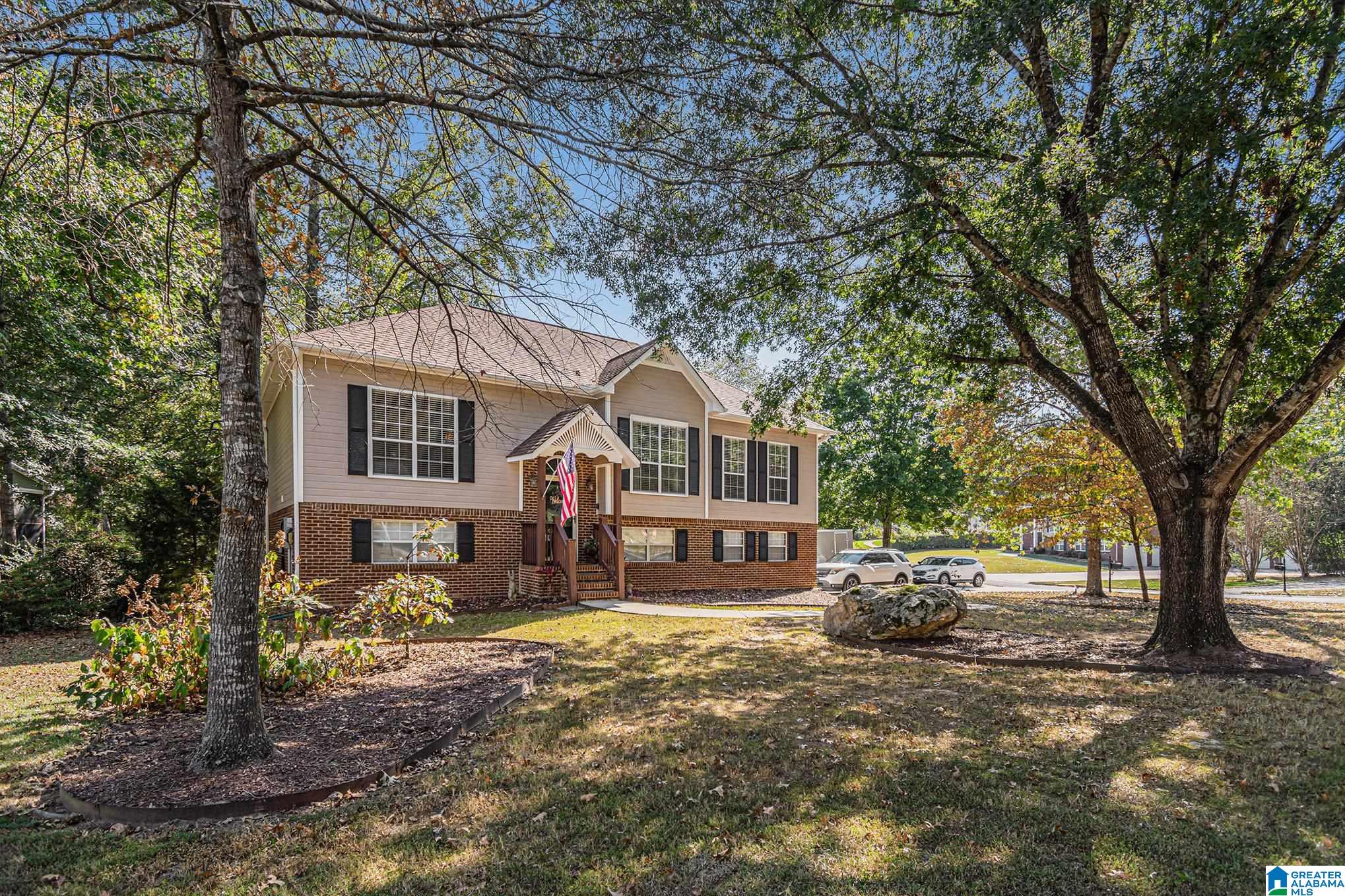 352 DOGWOOD TRAIL