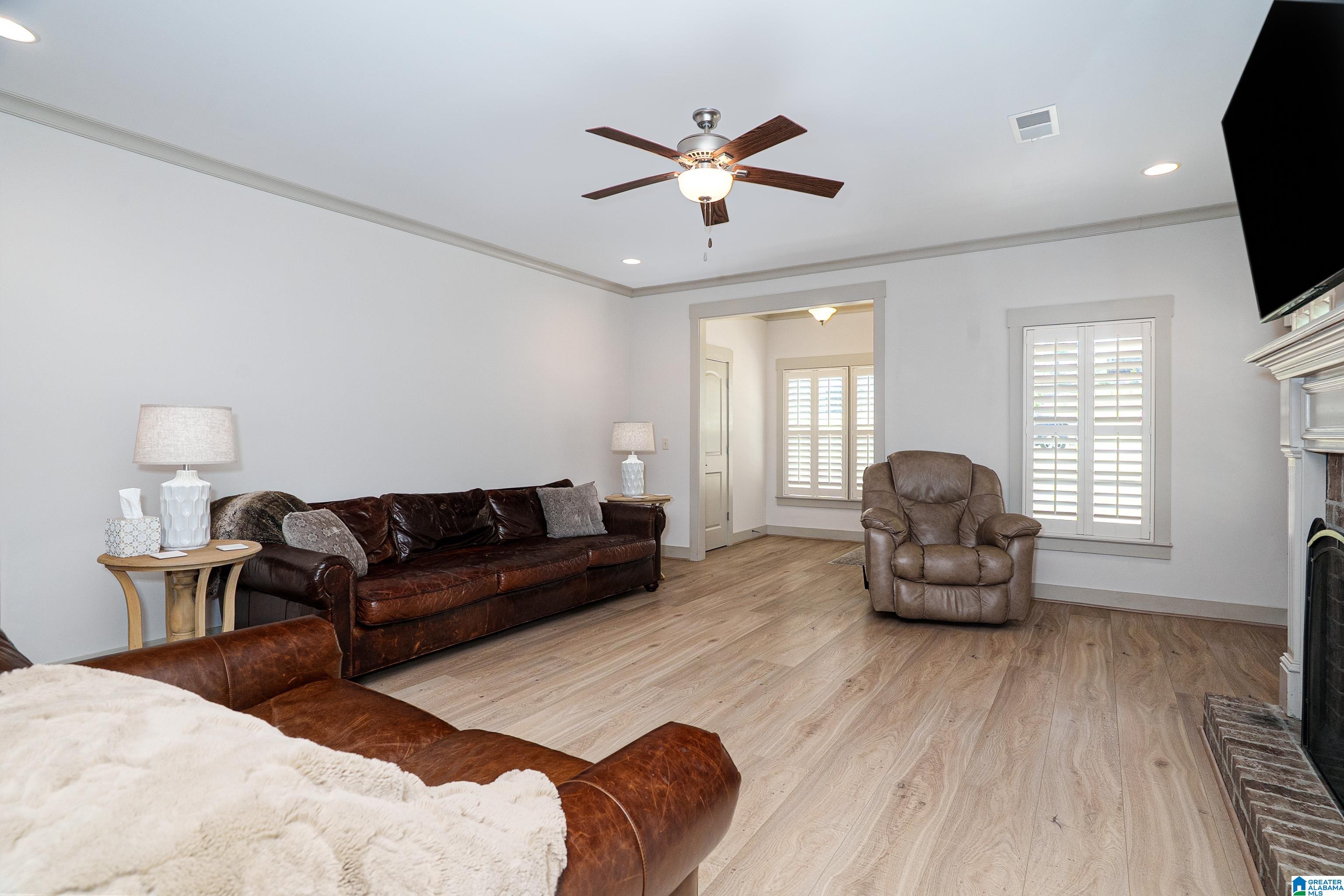 1333 WILLOW OAKS DRIVE