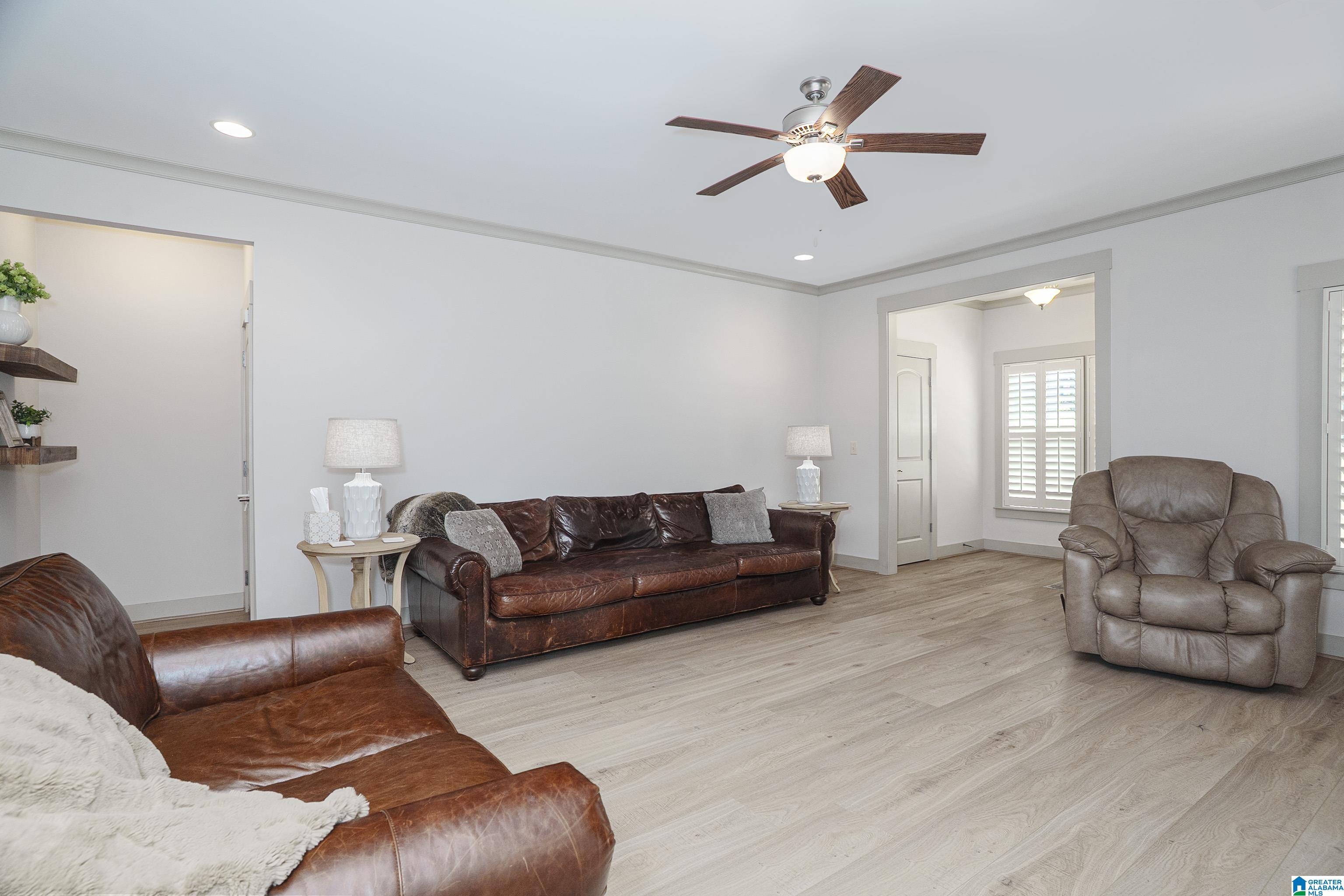 1333 WILLOW OAKS DRIVE