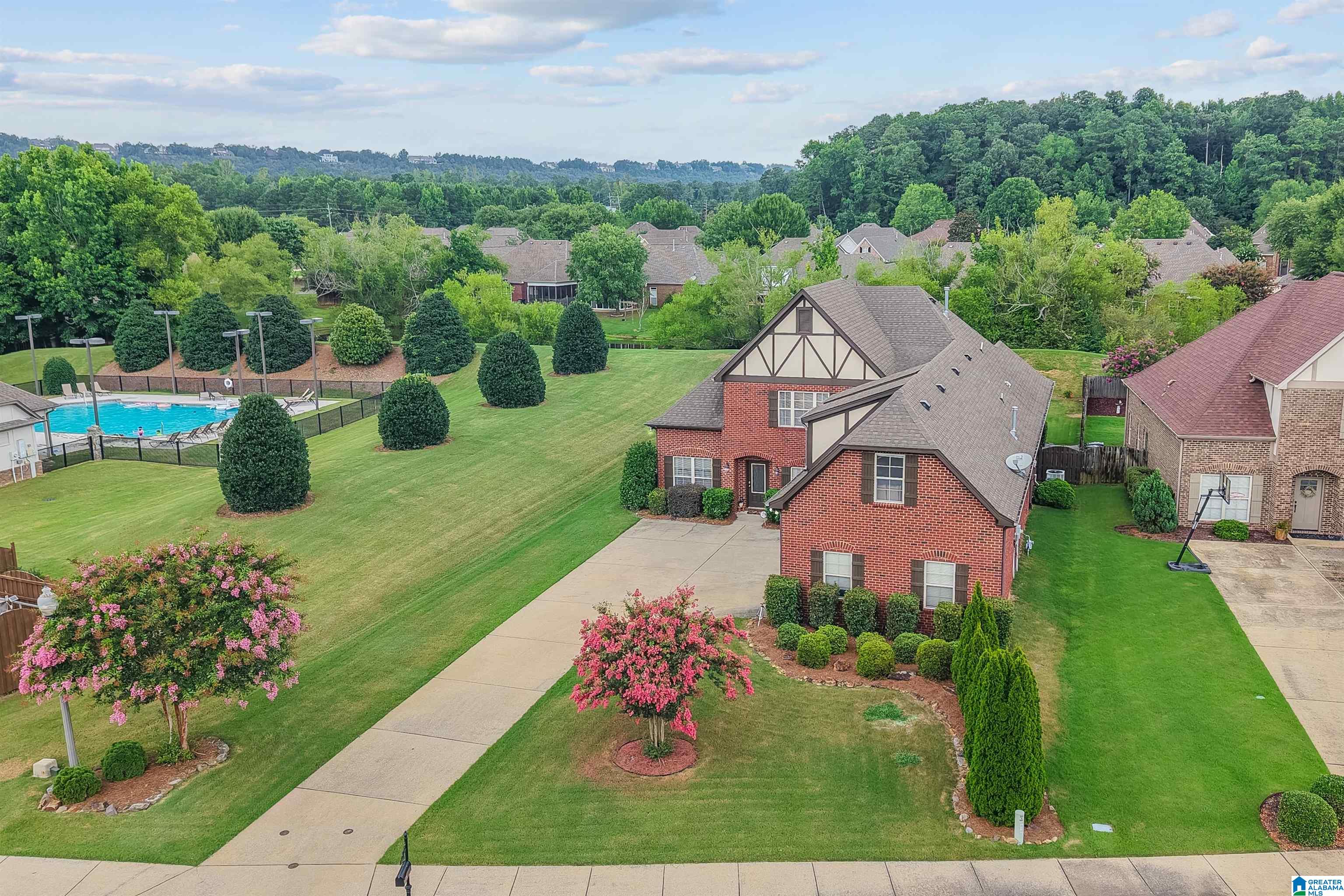 1037 BELVEDERE COVE
