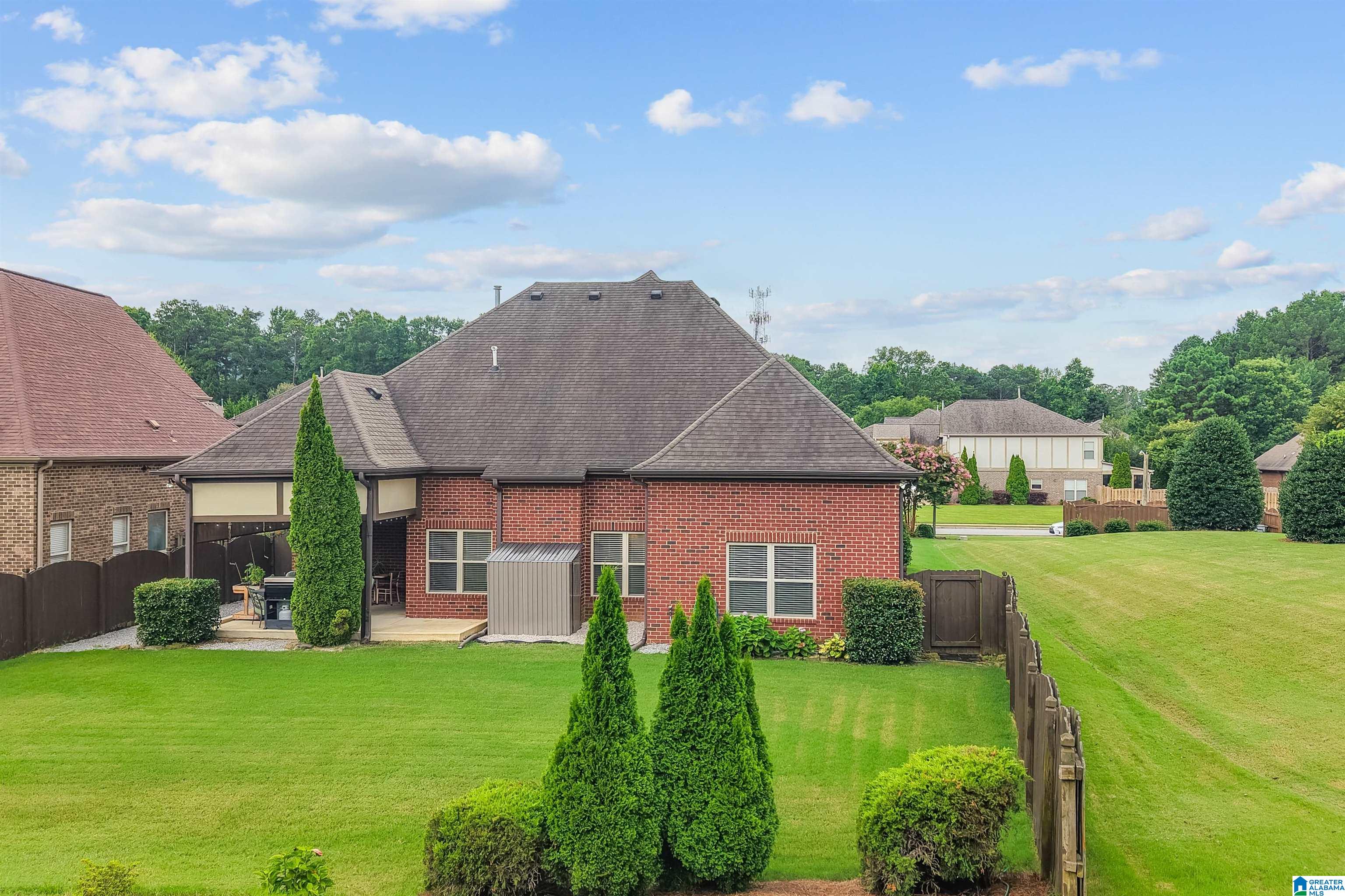 1037 BELVEDERE COVE