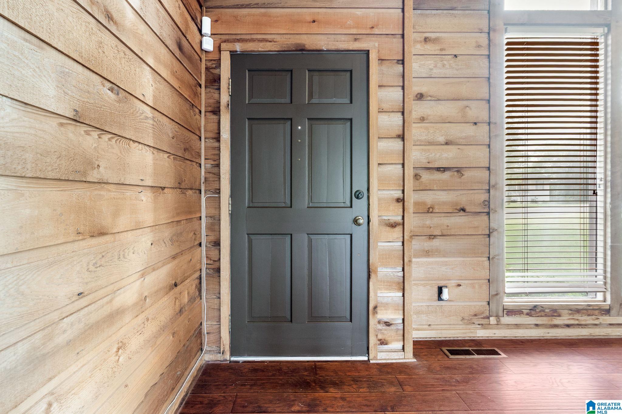 221 CRESTSIDE CIRCLE