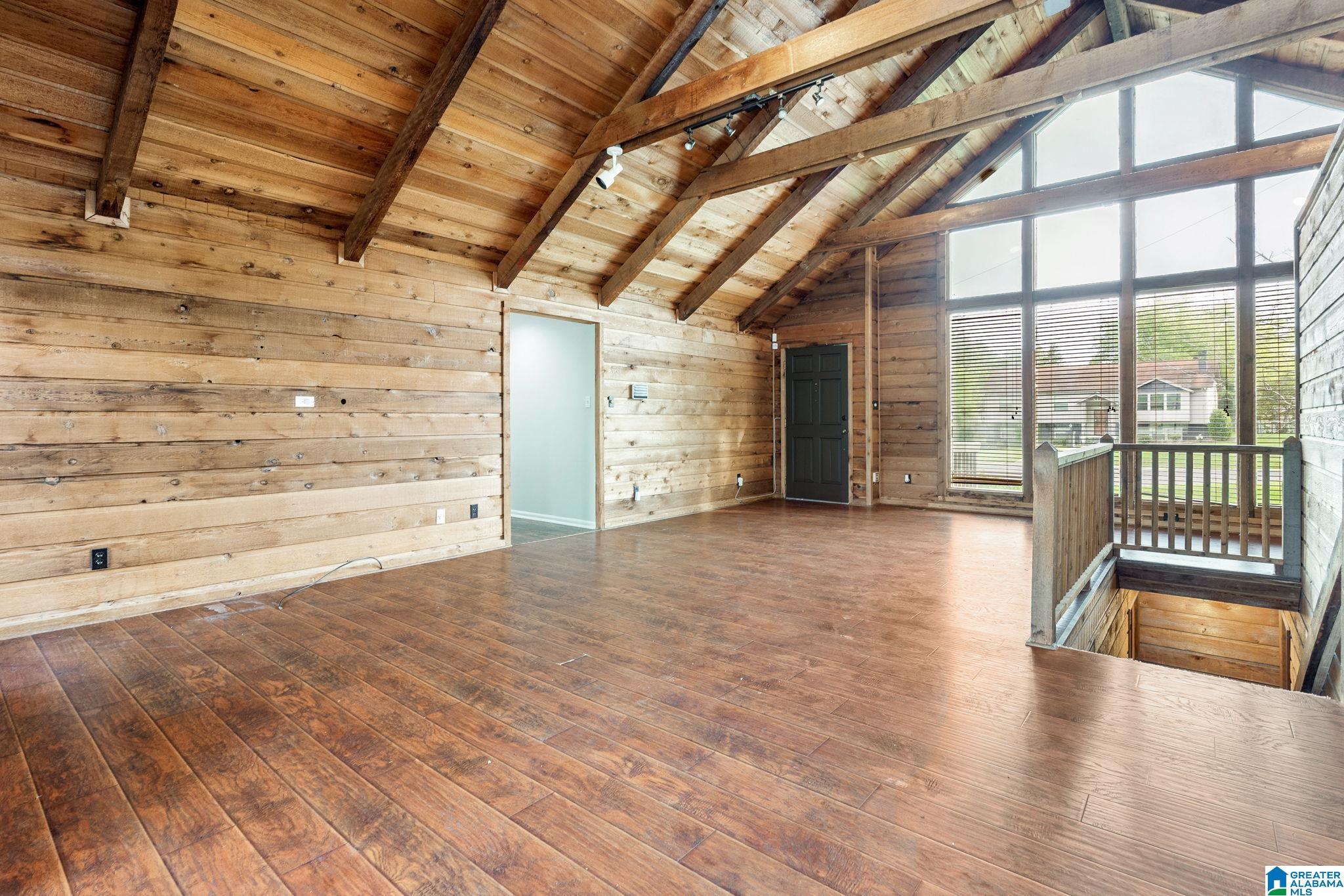 221 CRESTSIDE CIRCLE