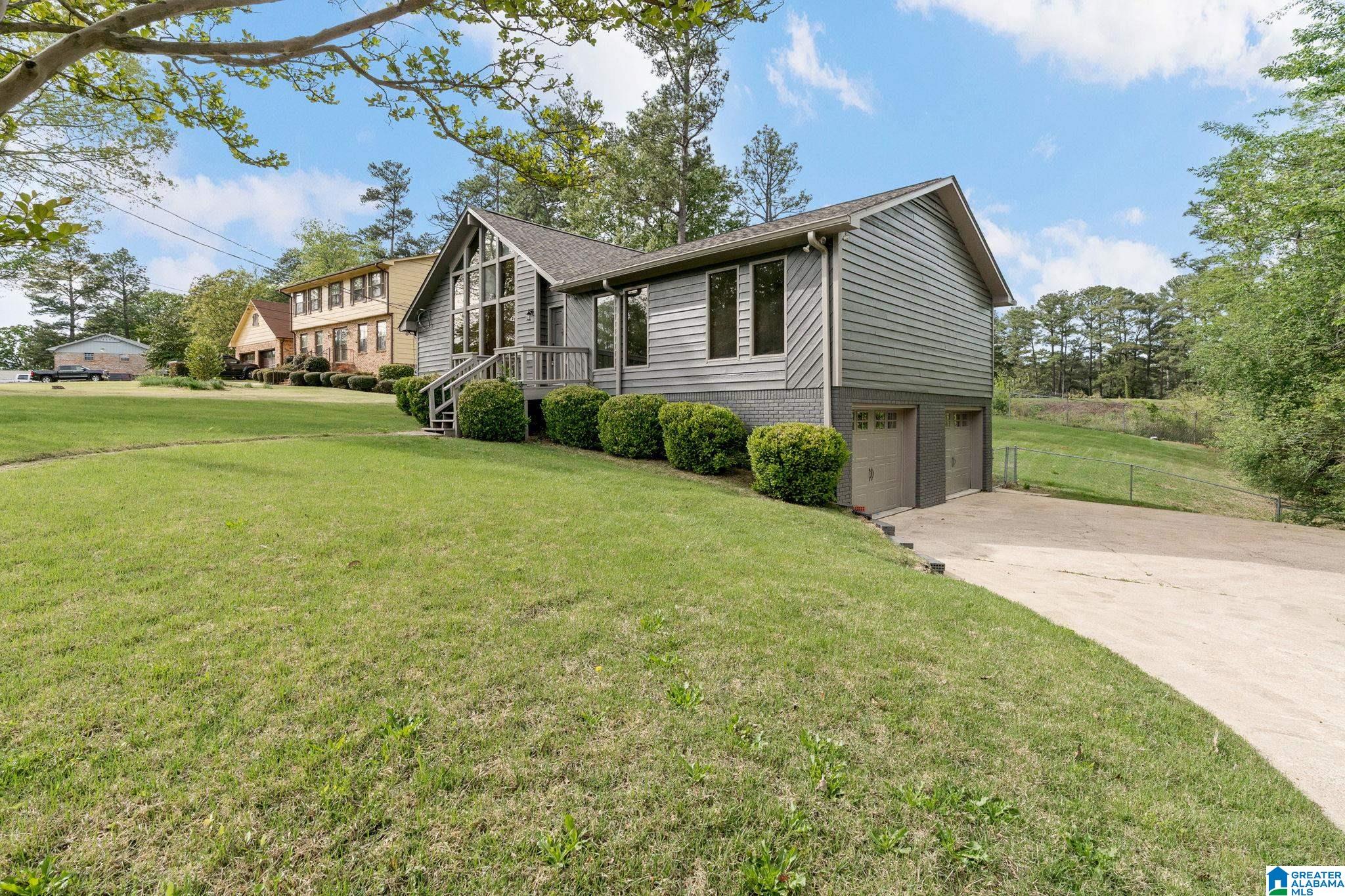 221 CRESTSIDE CIRCLE