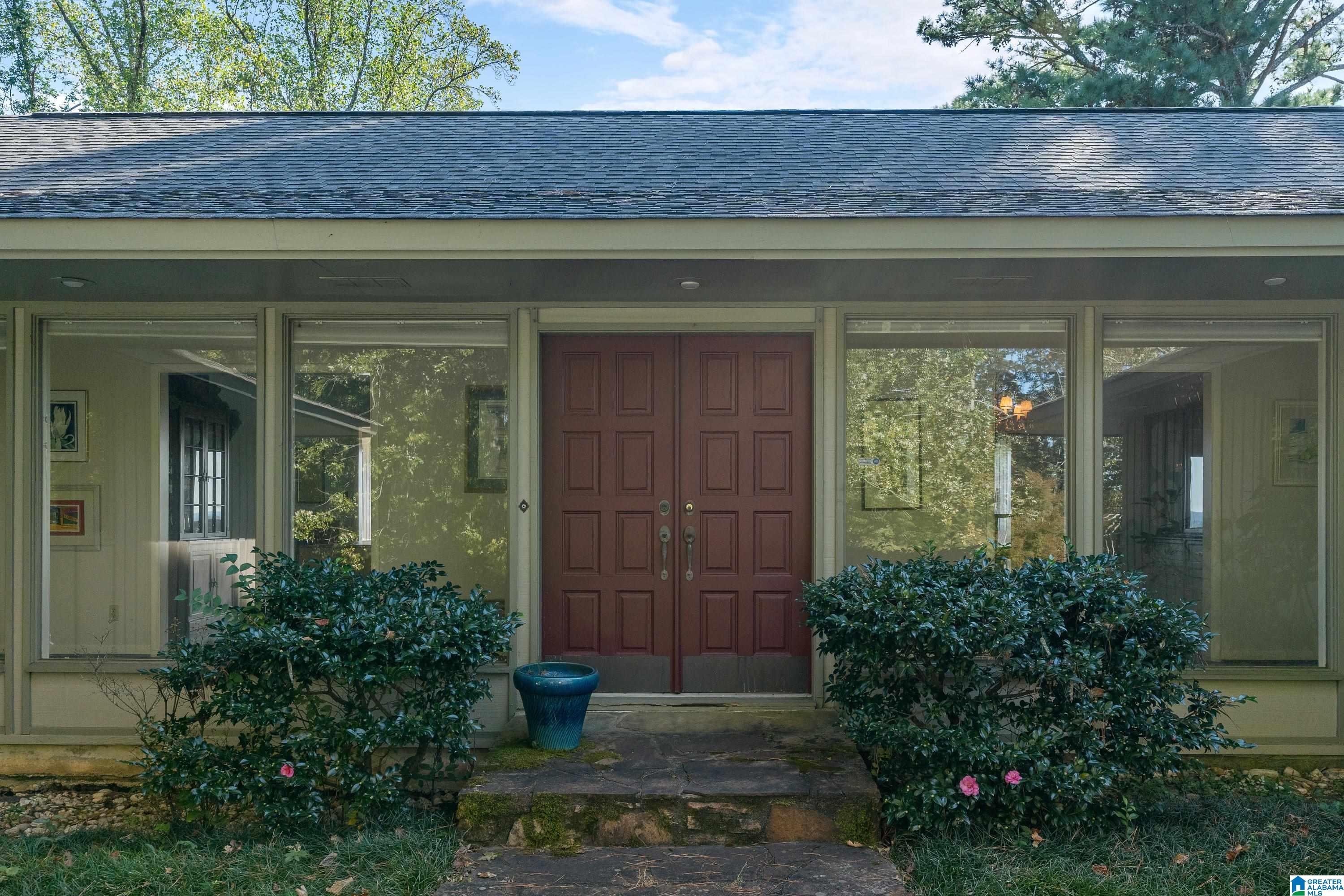 2423 MONTE VISTA DRIVE