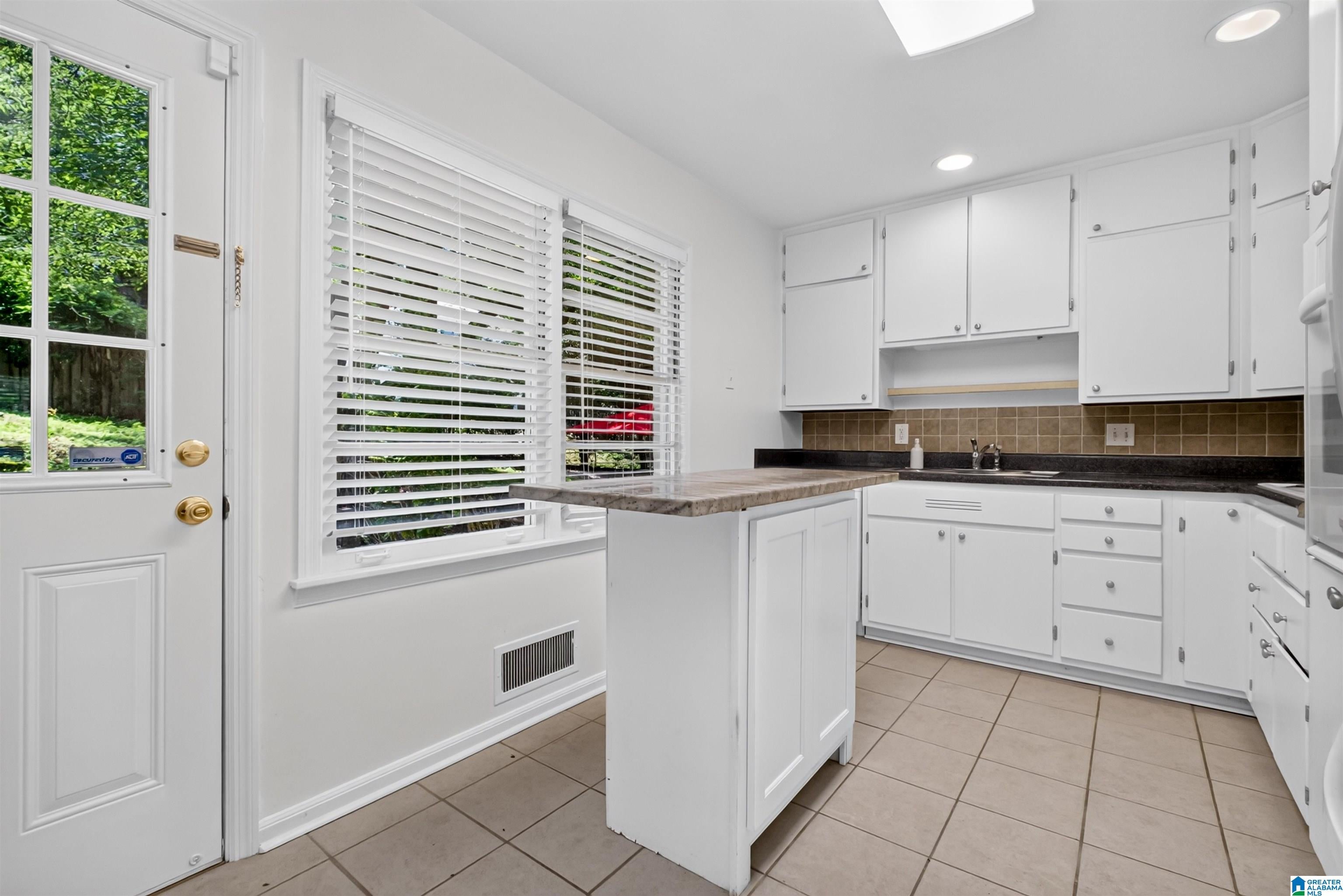 4011 MONTCLAIR ROAD 4011