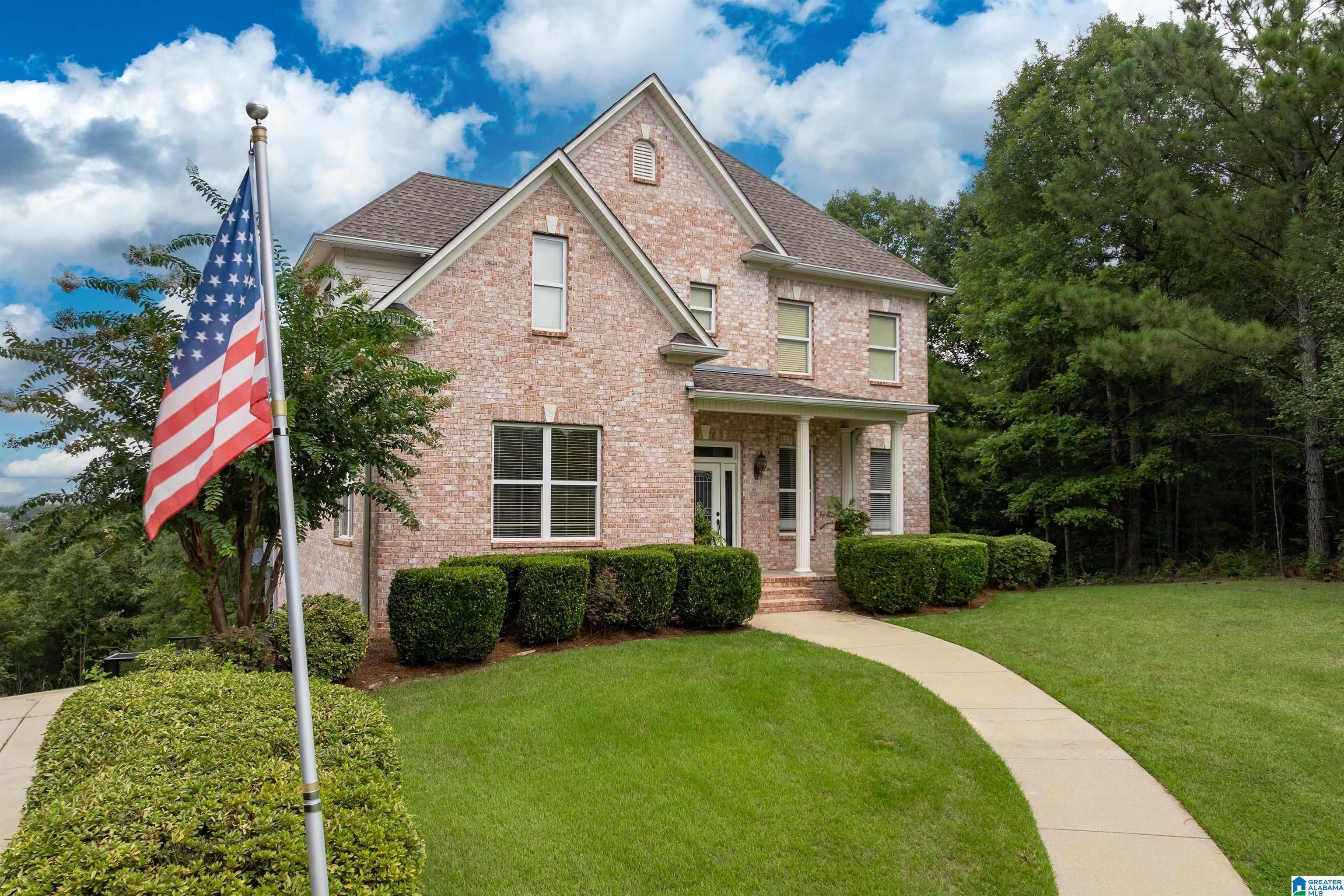 2000 SHADOW OAKS CIRCLE