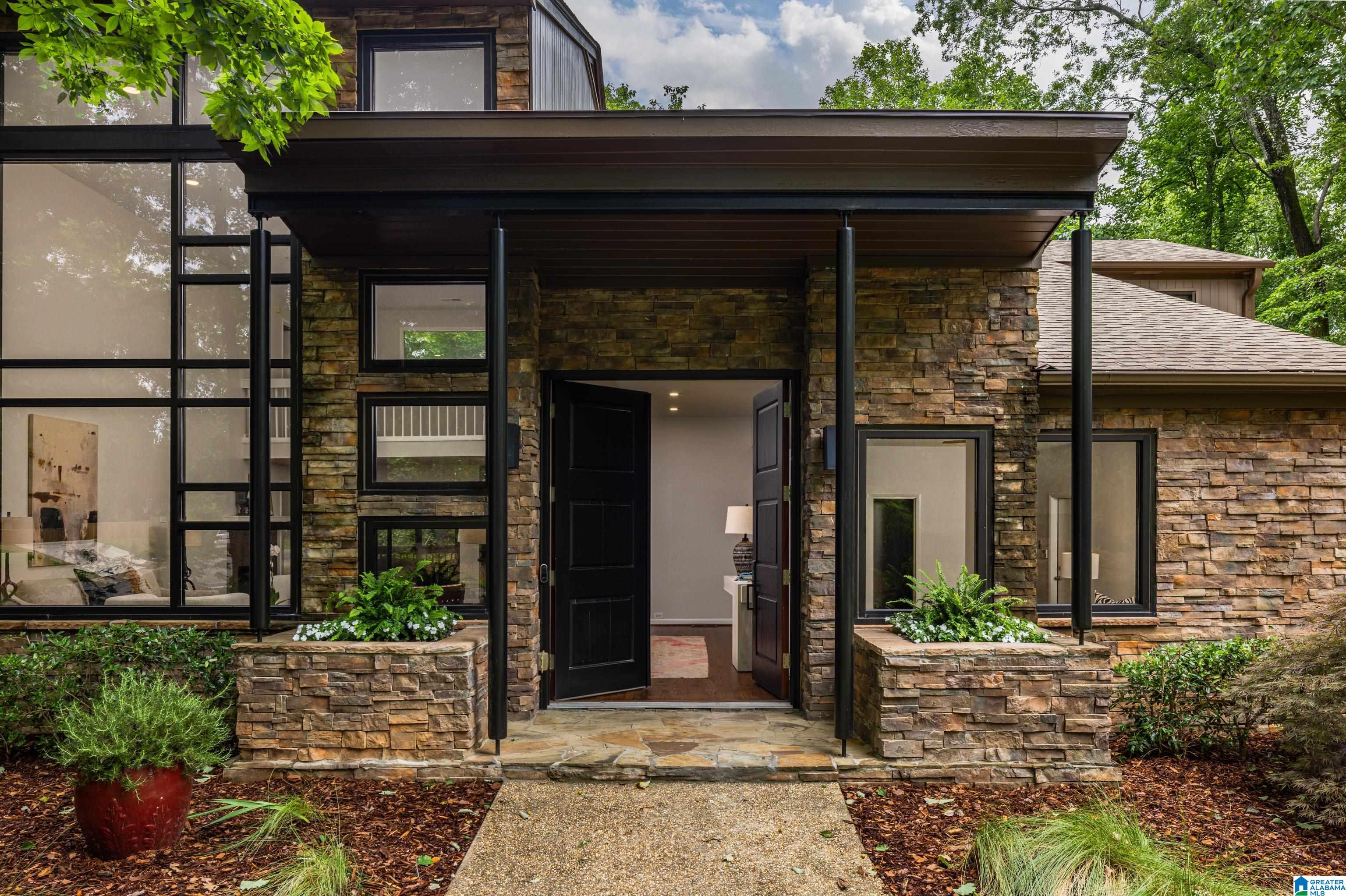 3709 DOVER DRIVE