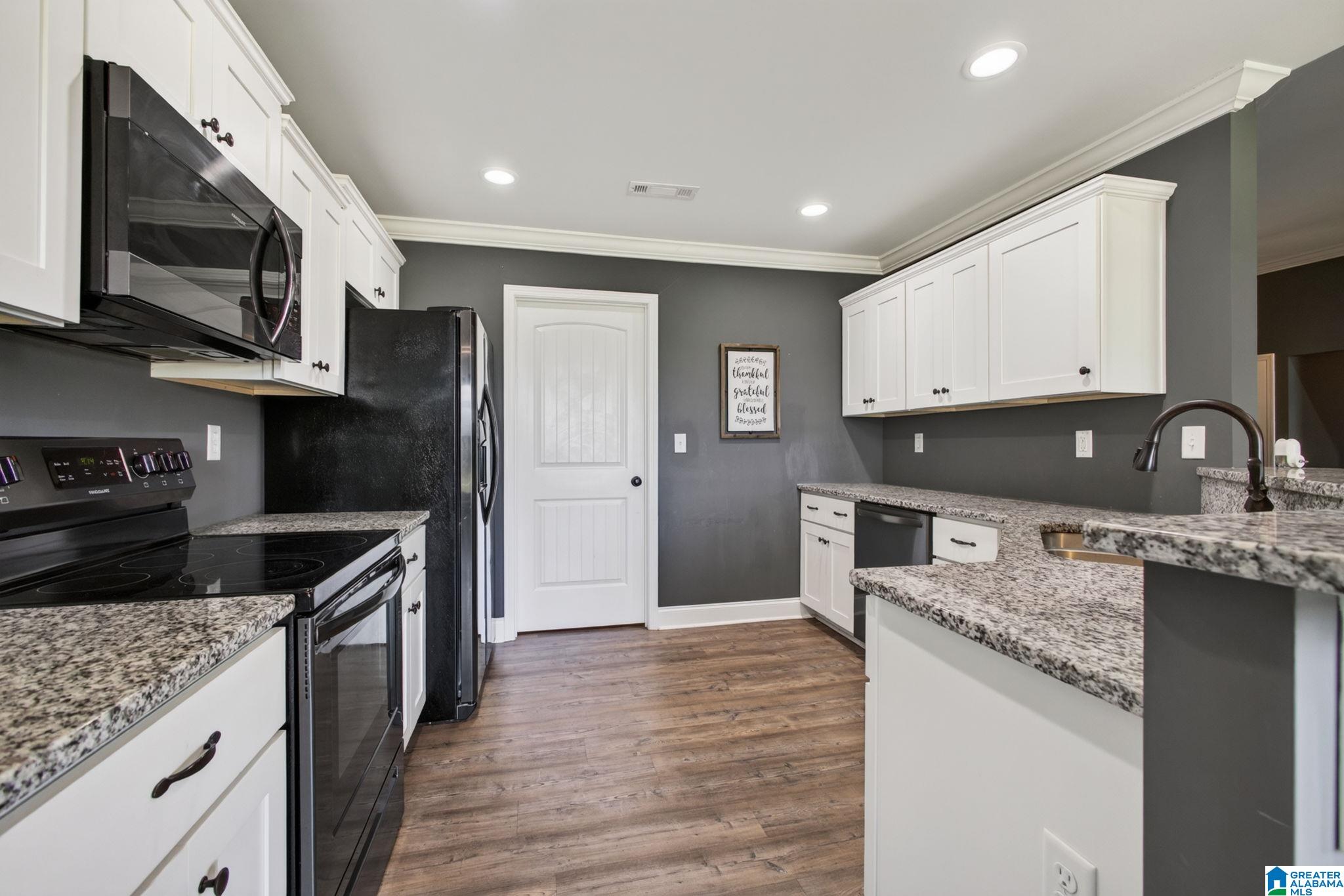 7398 COUNTY ROAD 49 - Photo 4