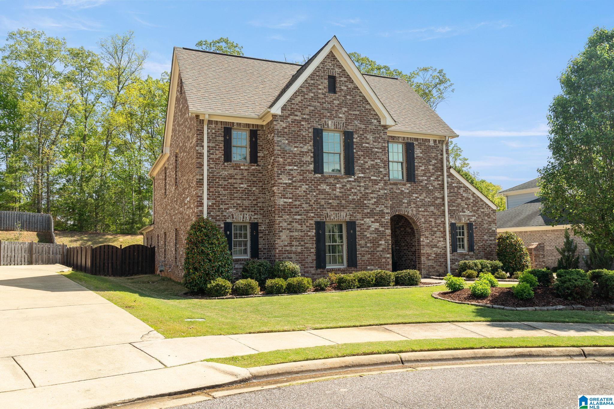 5012 KELHAM GROVE CIRCLE